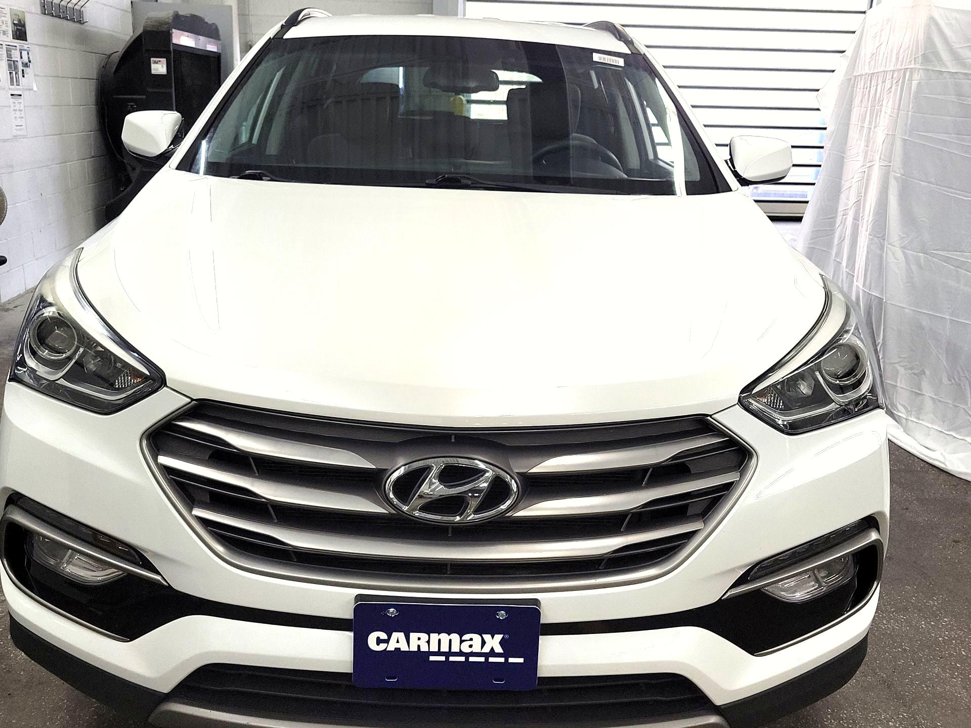 Thumbnail: 2017 Hyundai Santa Fe - 2