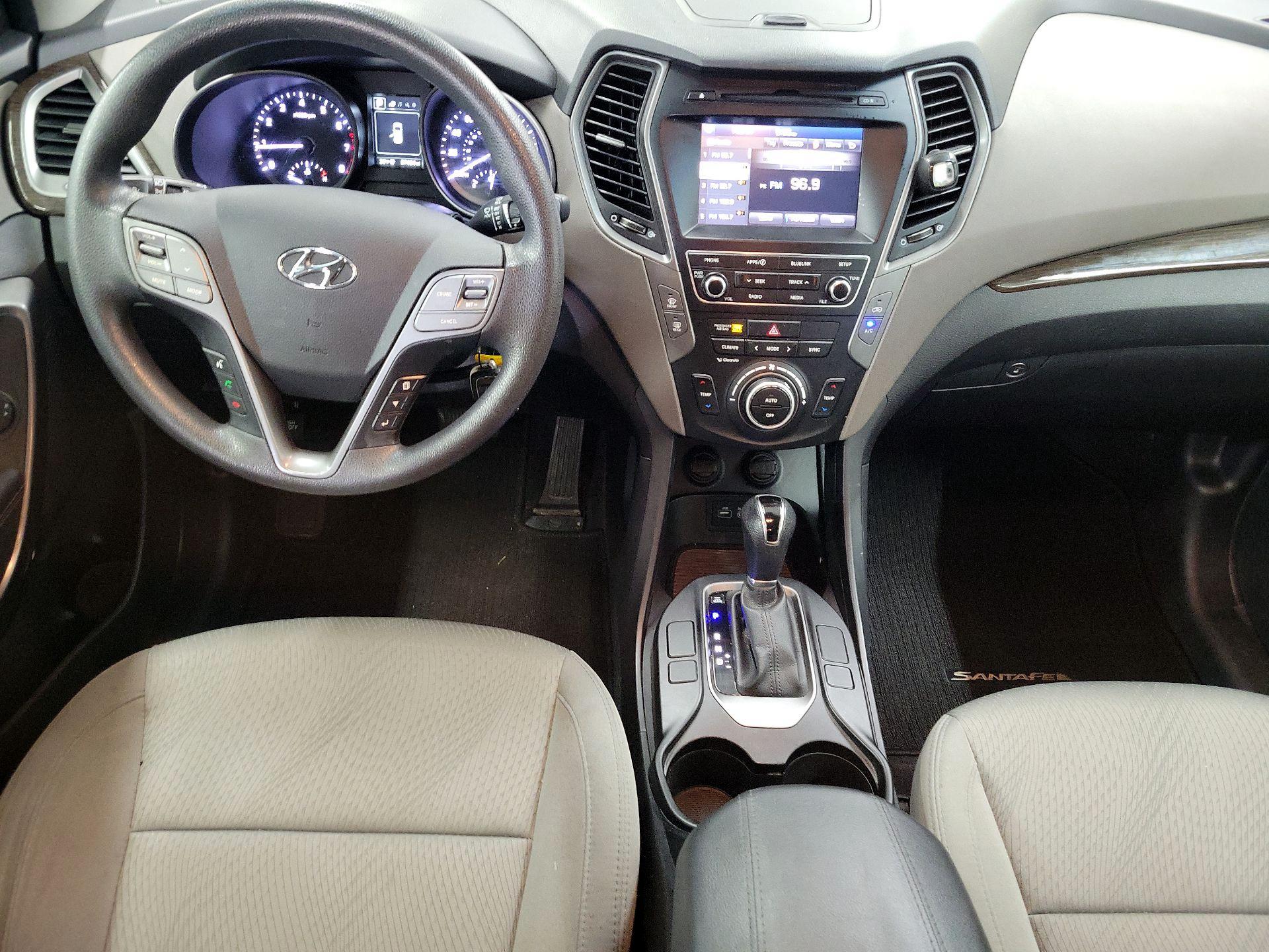 Thumbnail: 2017 Hyundai Santa Fe - 8