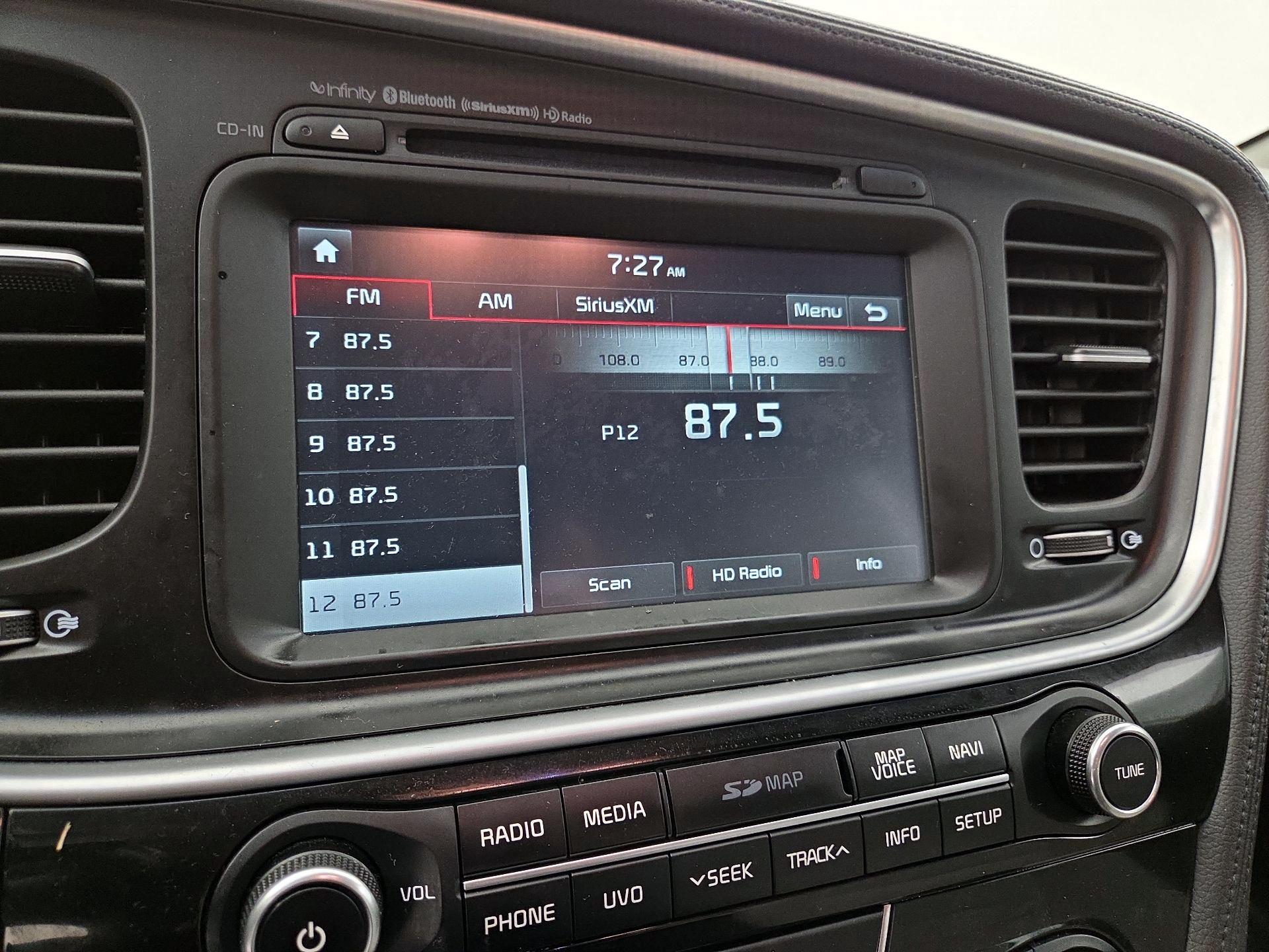 Thumbnail: 2015 Kia Optima - 16