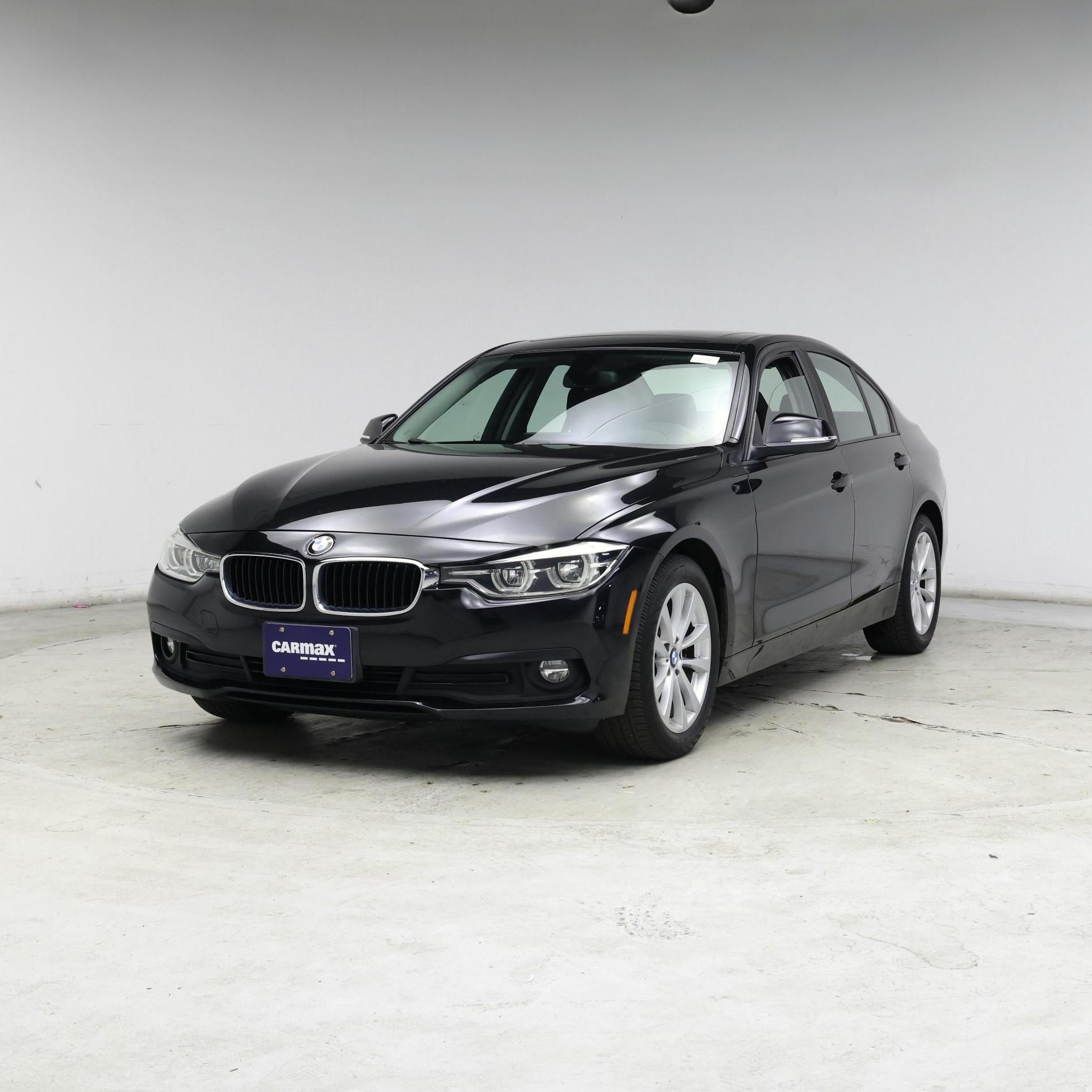 Thumbnail: 2018 BMW 3 Series - 4