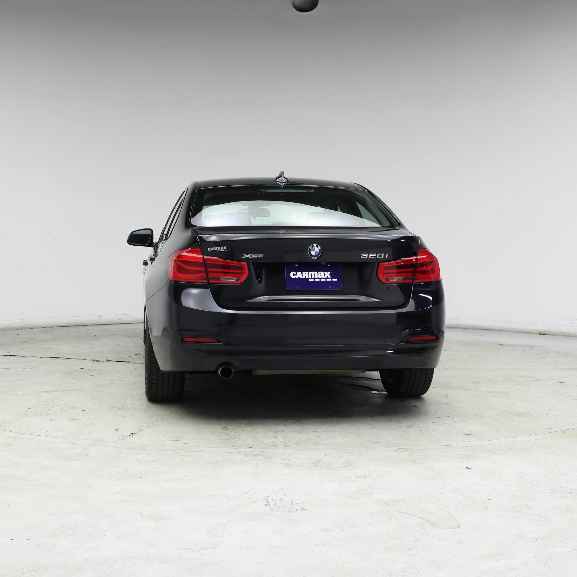 Thumbnail: 2018 BMW 3 Series - 6