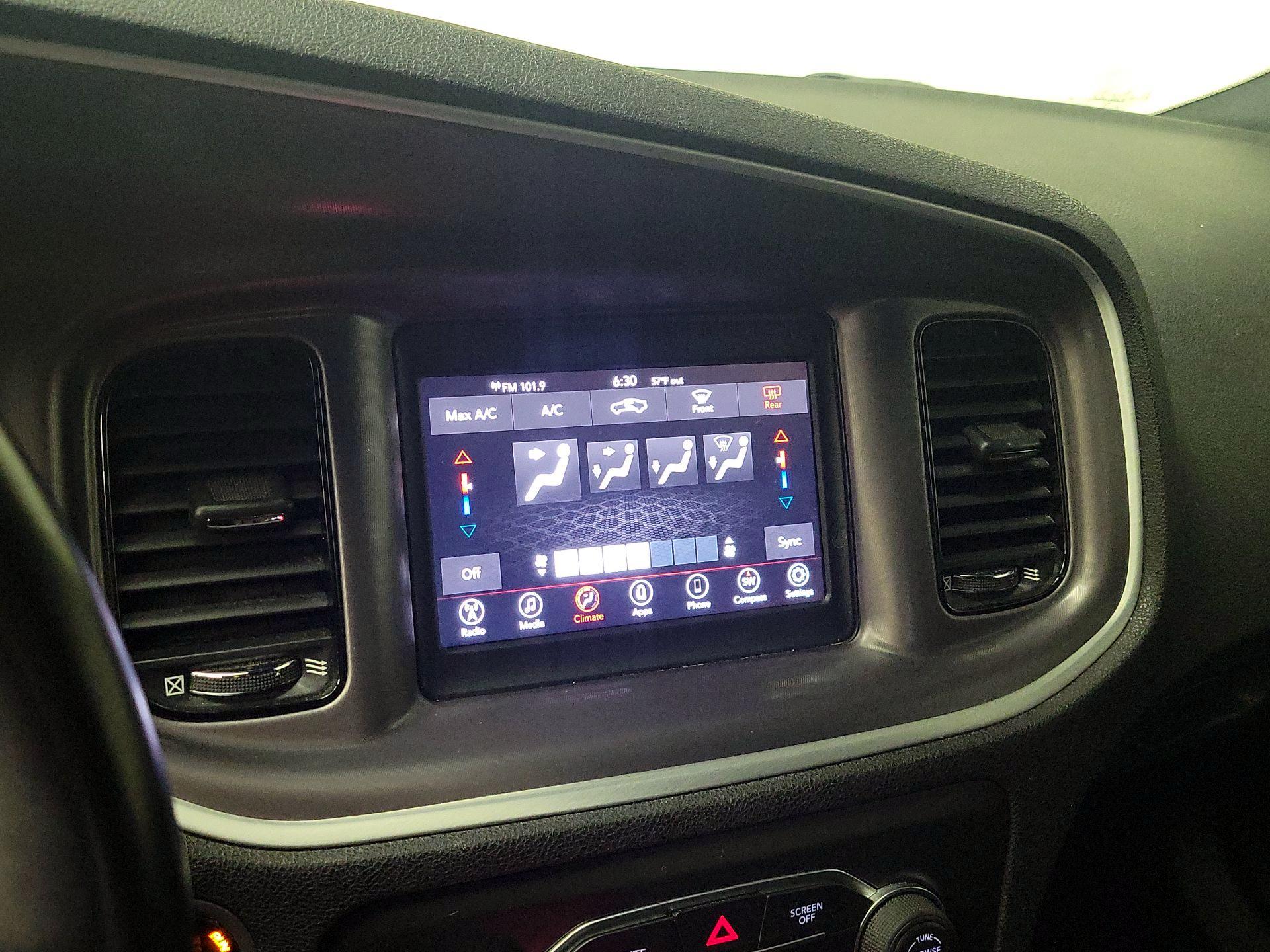 Thumbnail: 2022 Dodge Charger - 15