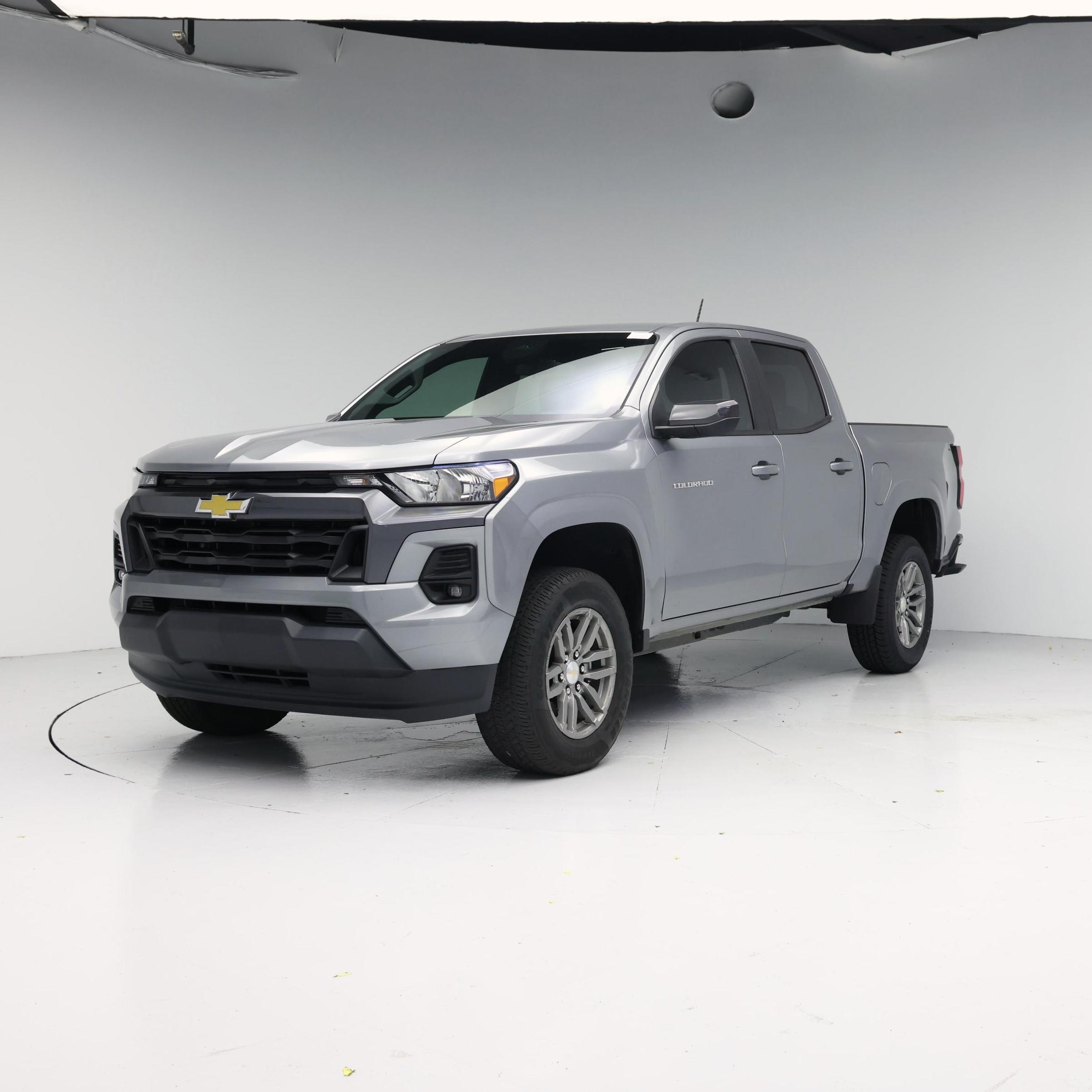Thumbnail: 2023 Chevrolet Colorado - 4
