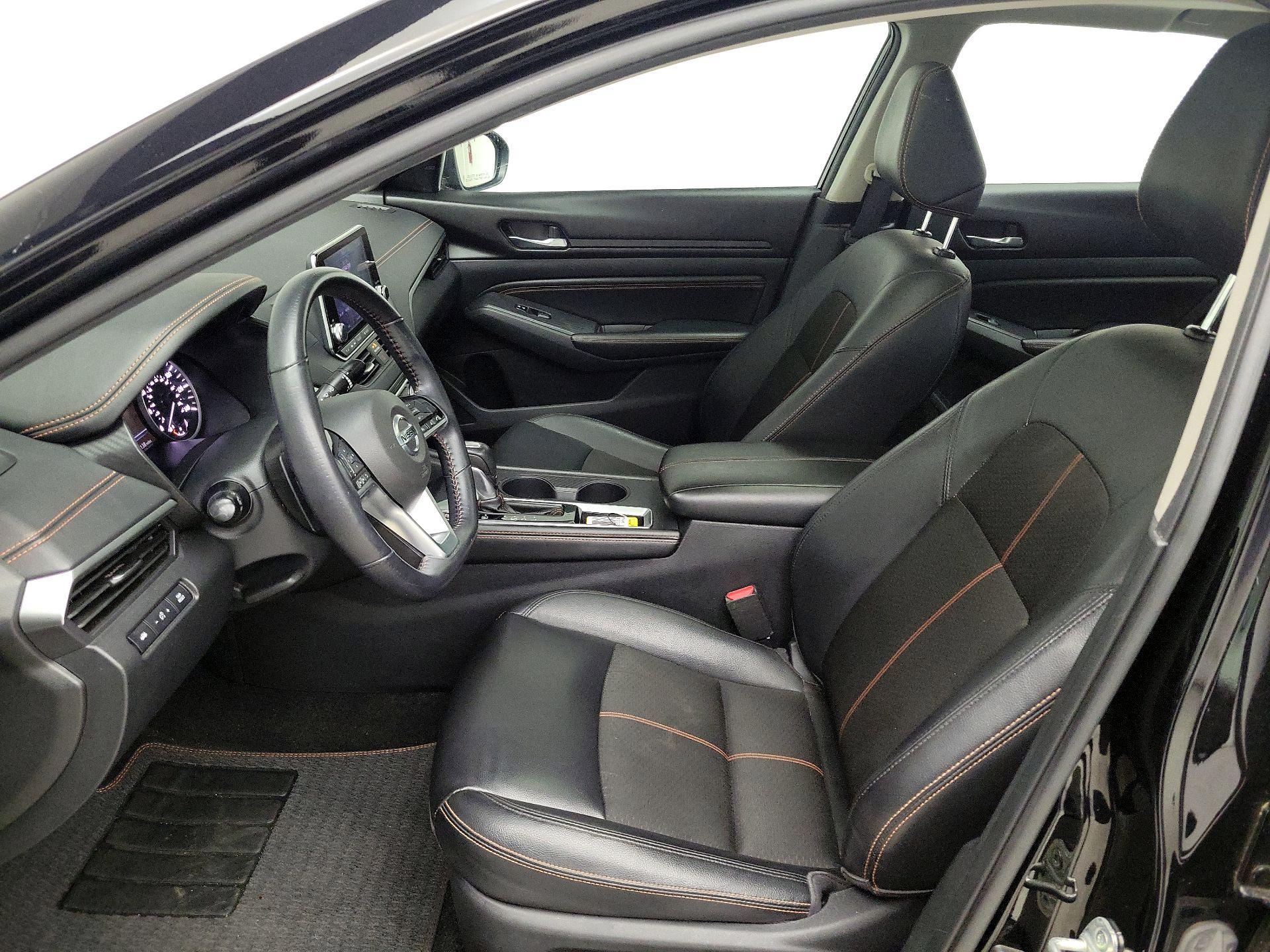 Thumbnail: 2020 Nissan Altima - 11