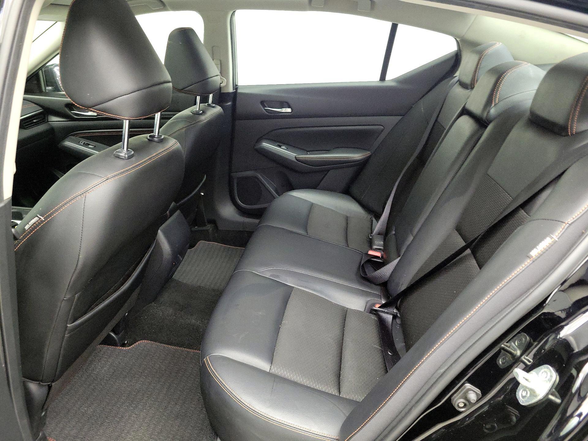 Thumbnail: 2020 Nissan Altima - 20