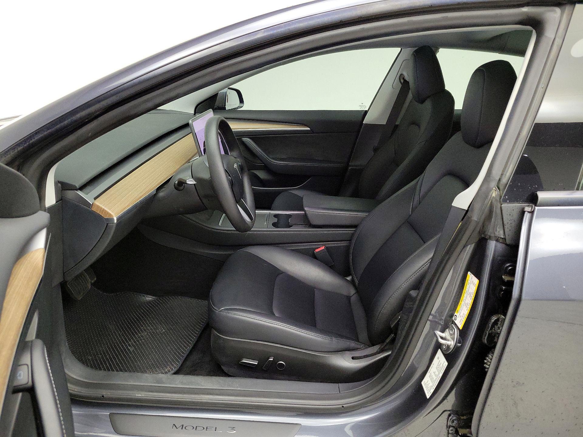 Thumbnail: 2023 Tesla Model 3 - 11