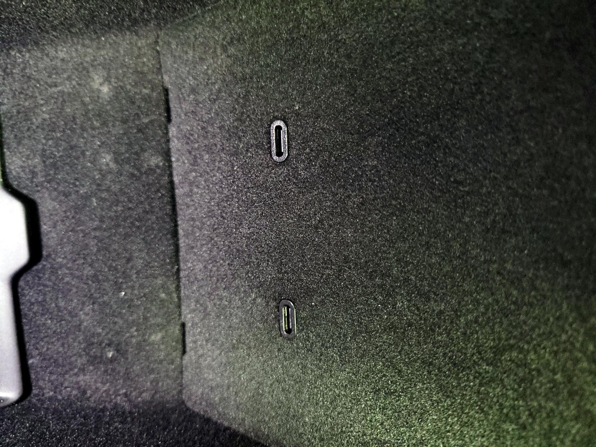 Thumbnail: 2023 Tesla Model 3 - 19