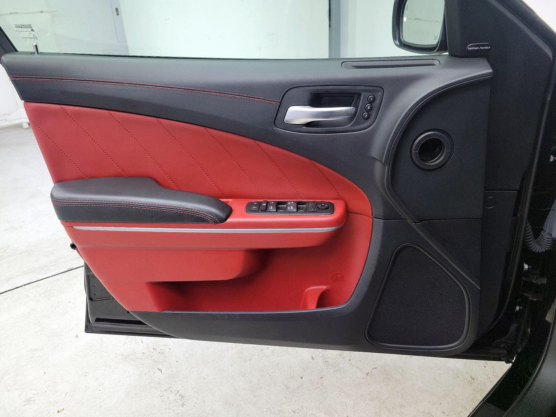 Thumbnail: 2020 Dodge Charger - 12