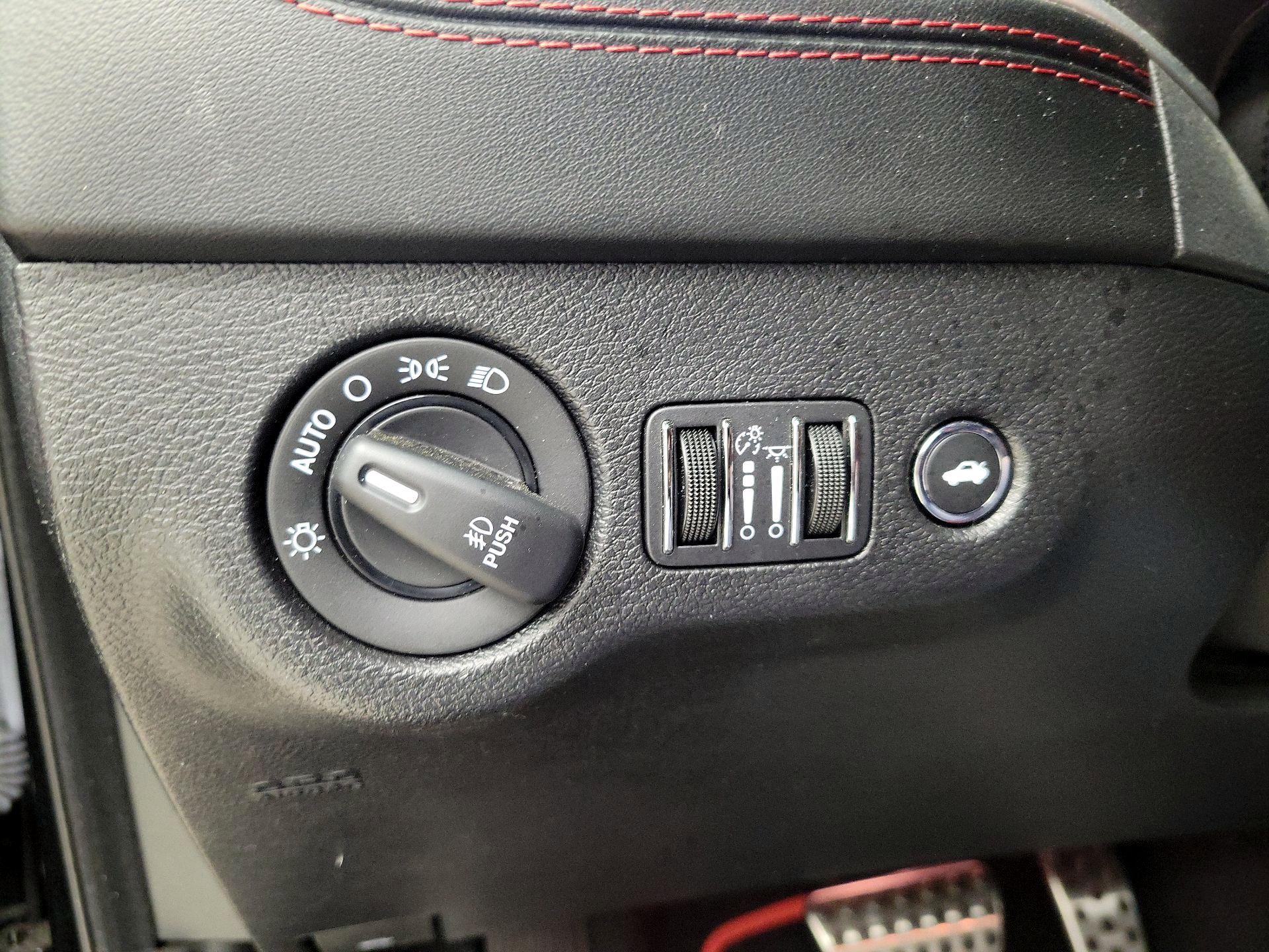 Thumbnail: 2020 Dodge Charger - 13