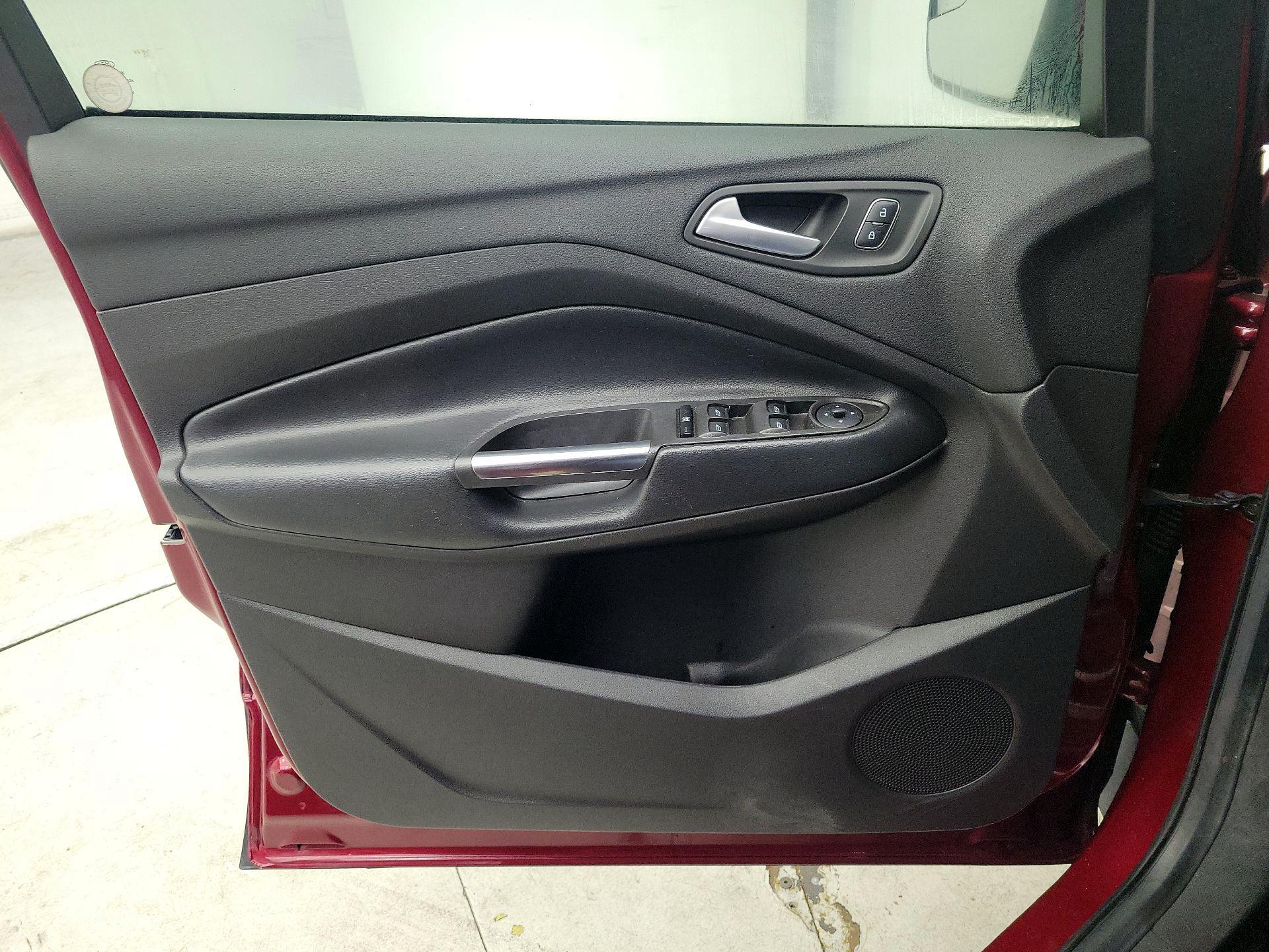 Thumbnail: 2018 Ford Escape - 12