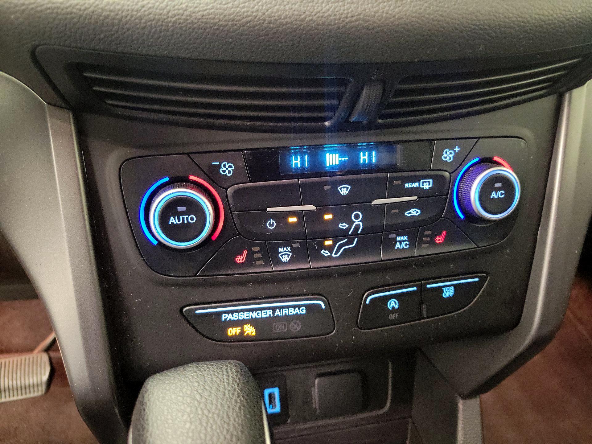 Thumbnail: 2018 Ford Escape - 16