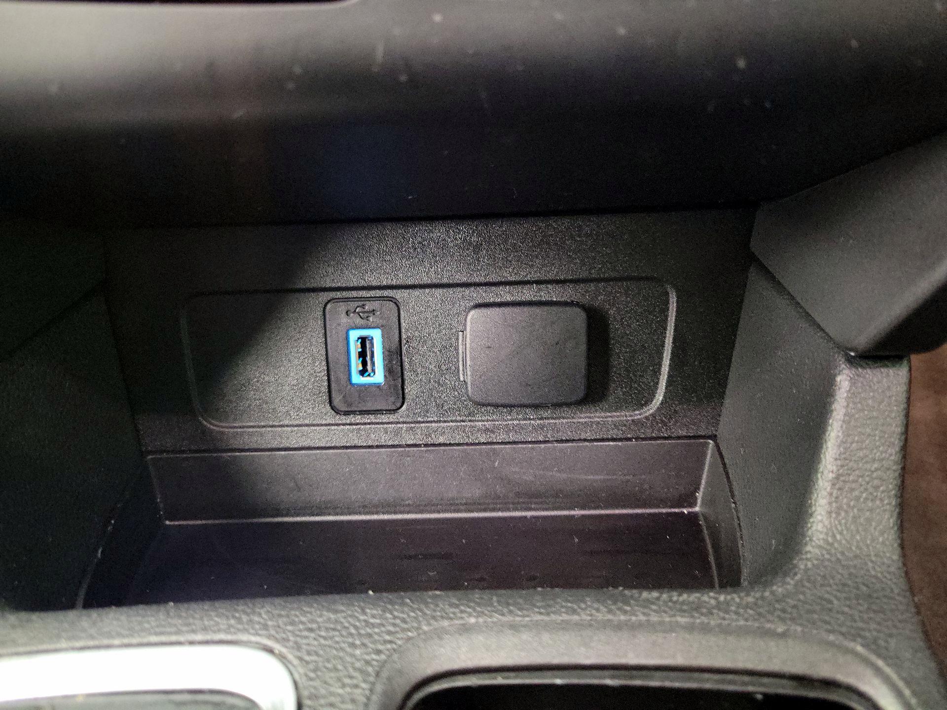 Thumbnail: 2018 Ford Escape - 18