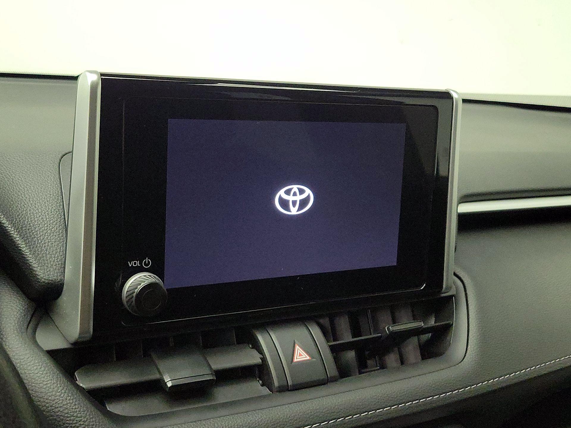 Thumbnail: 2024 Toyota RAV4 - 15