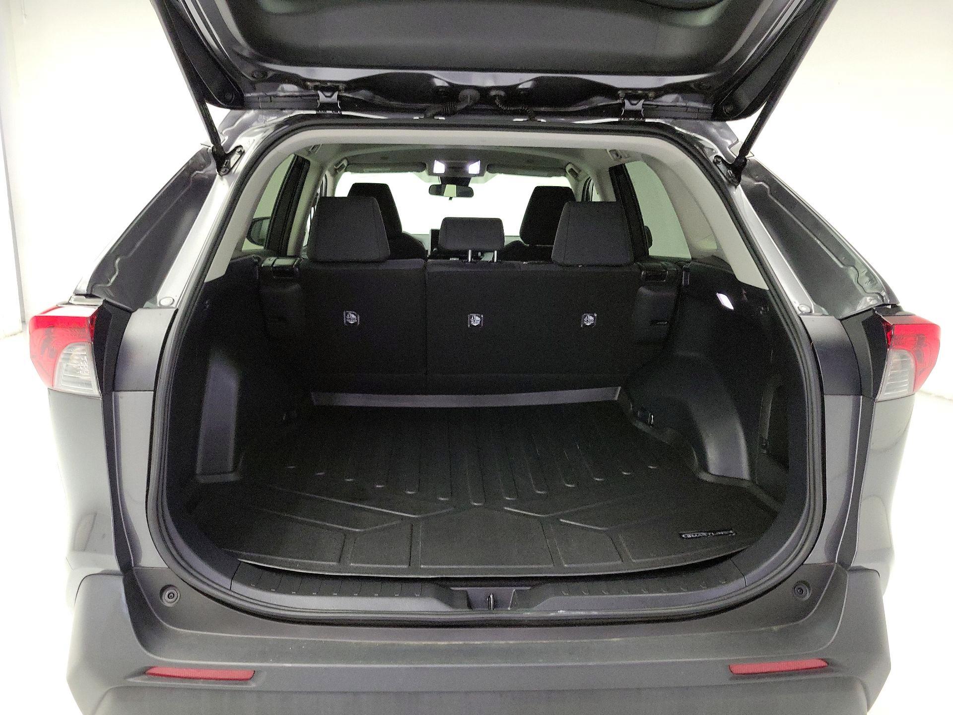 Thumbnail: 2024 Toyota RAV4 - 20