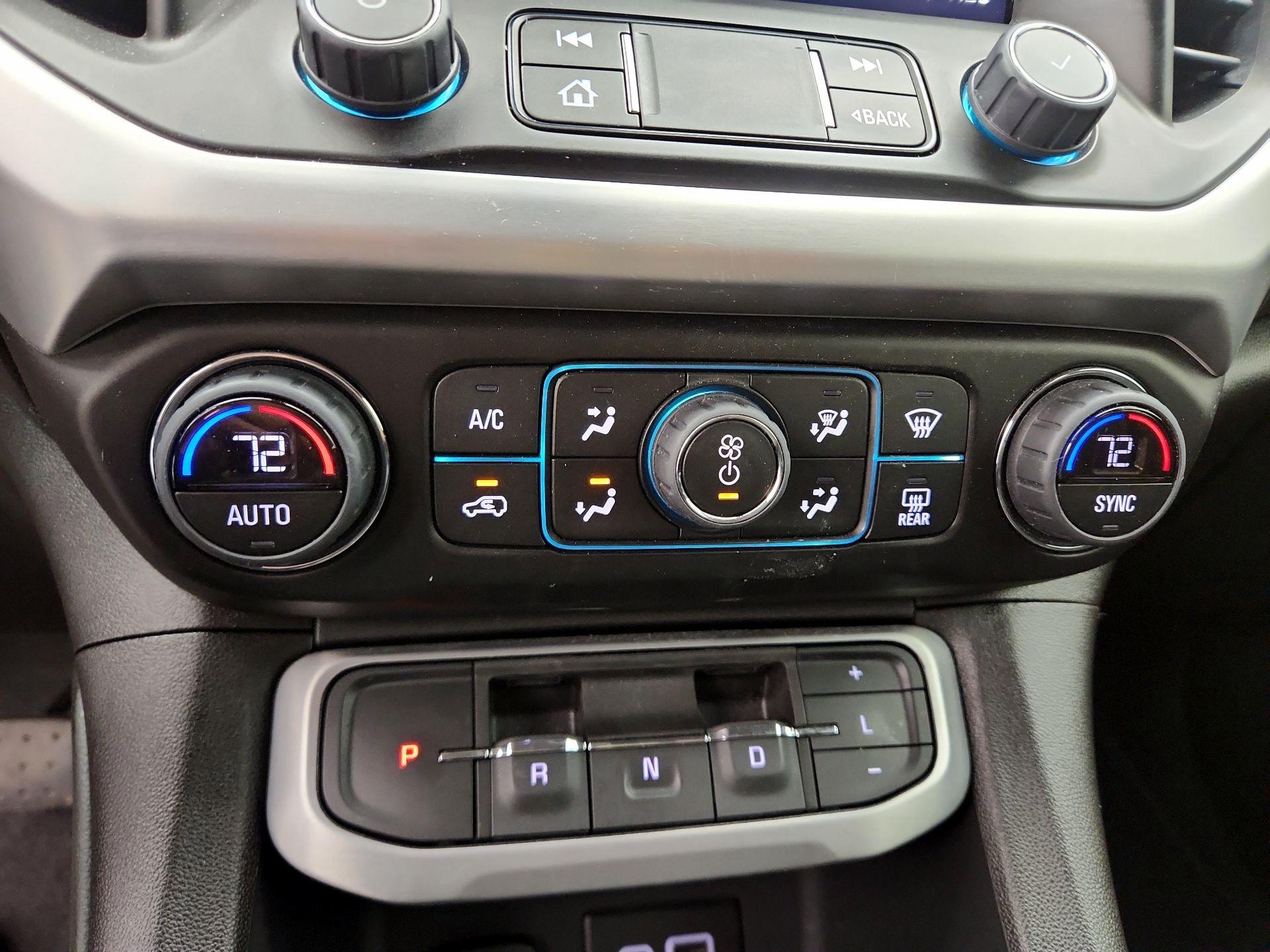 Thumbnail: 2023 GMC Acadia - 16