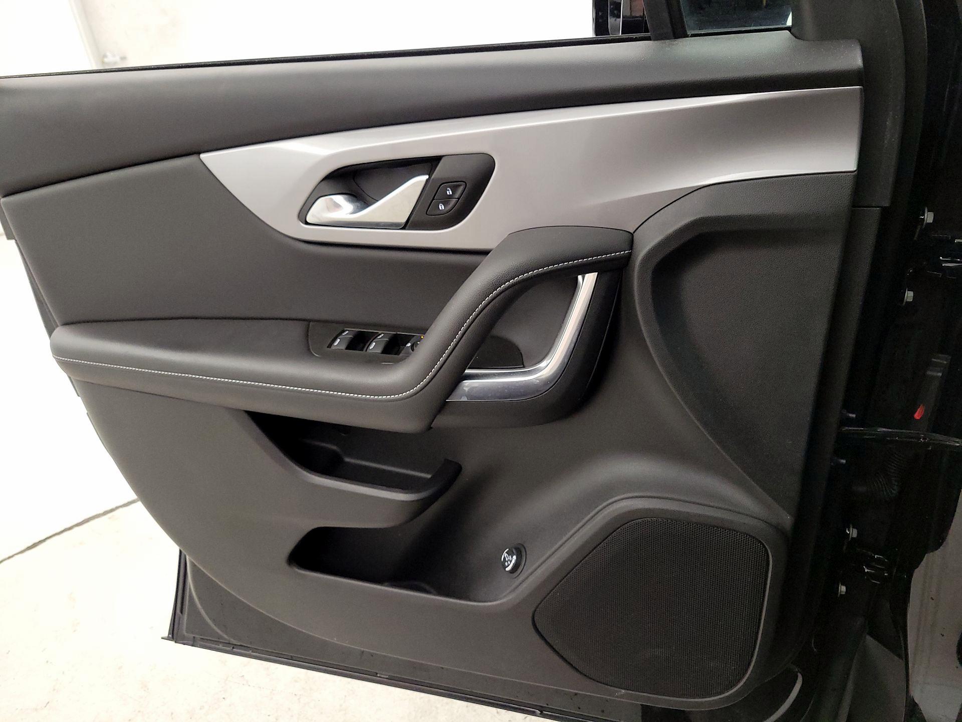 Thumbnail: 2024 Chevrolet Blazer - 12