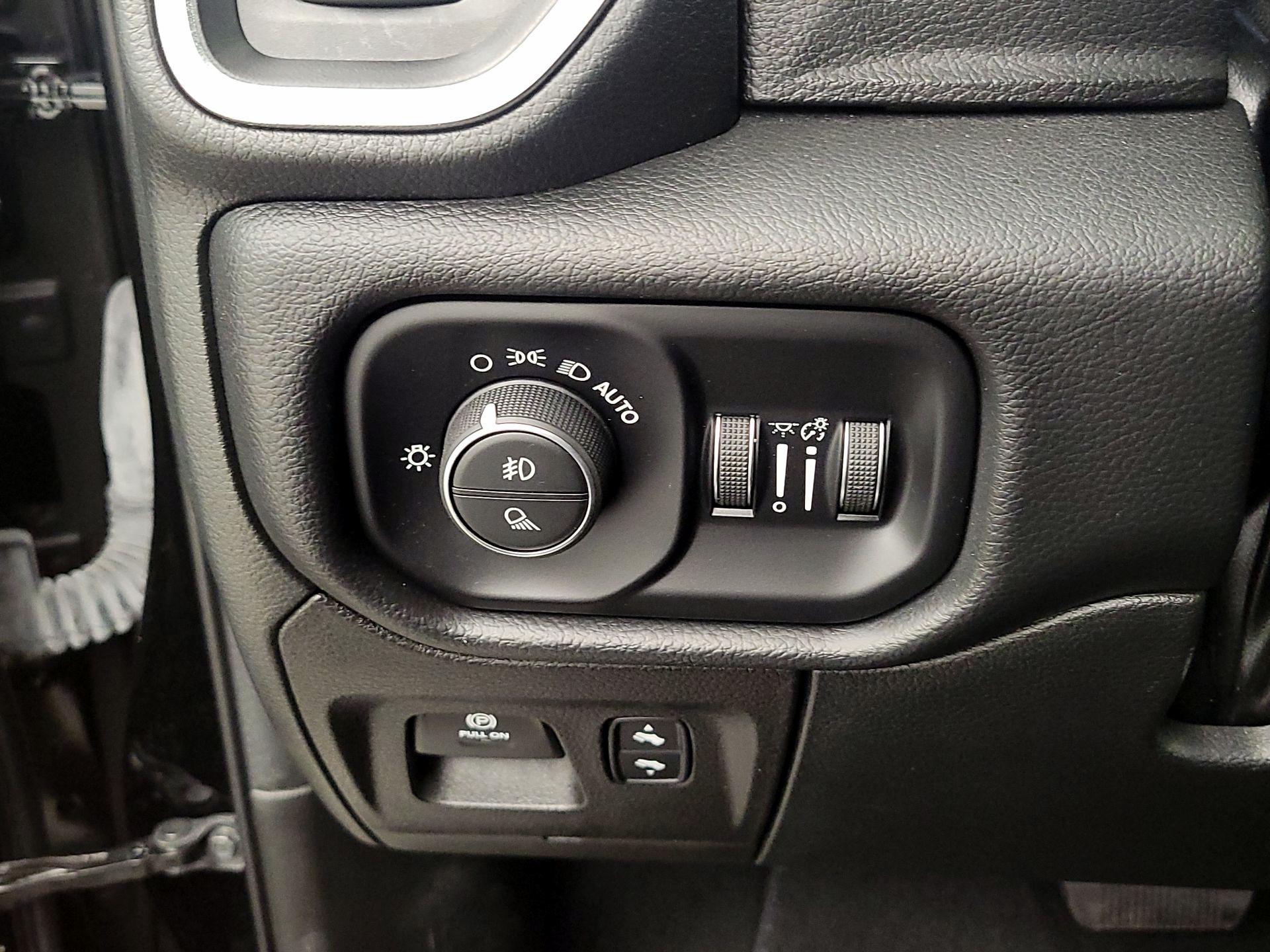 Thumbnail: 2022 RAM 1500 - 13