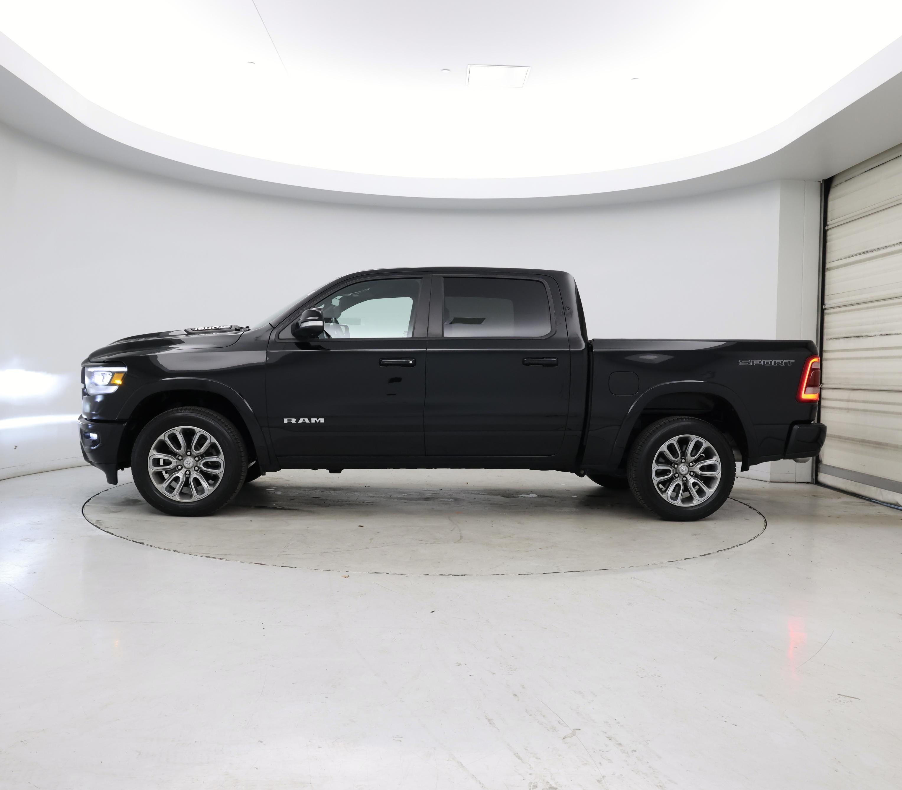 Thumbnail: 2022 RAM 1500 - 3