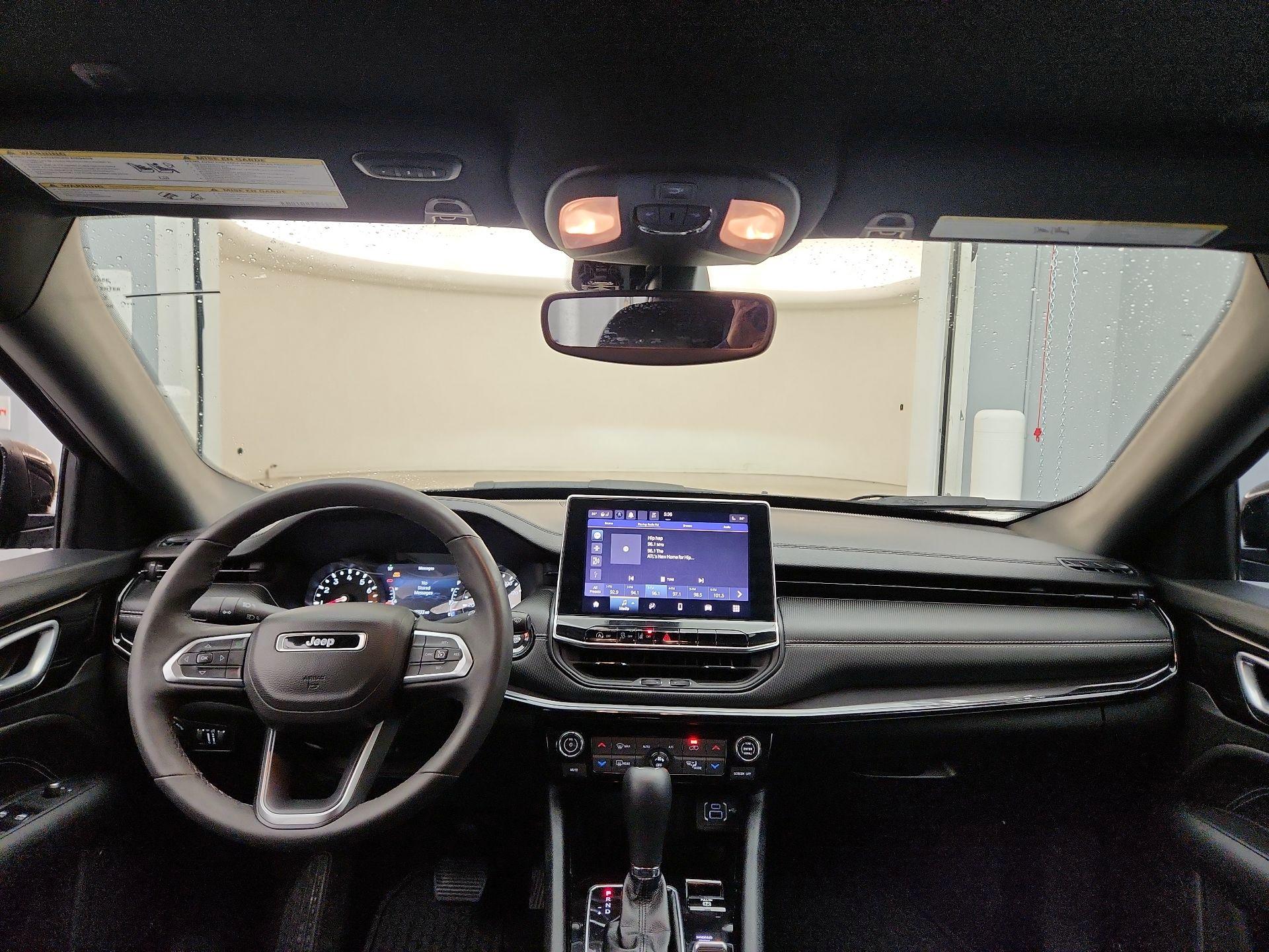 Thumbnail: 2023 Jeep Compass - 9