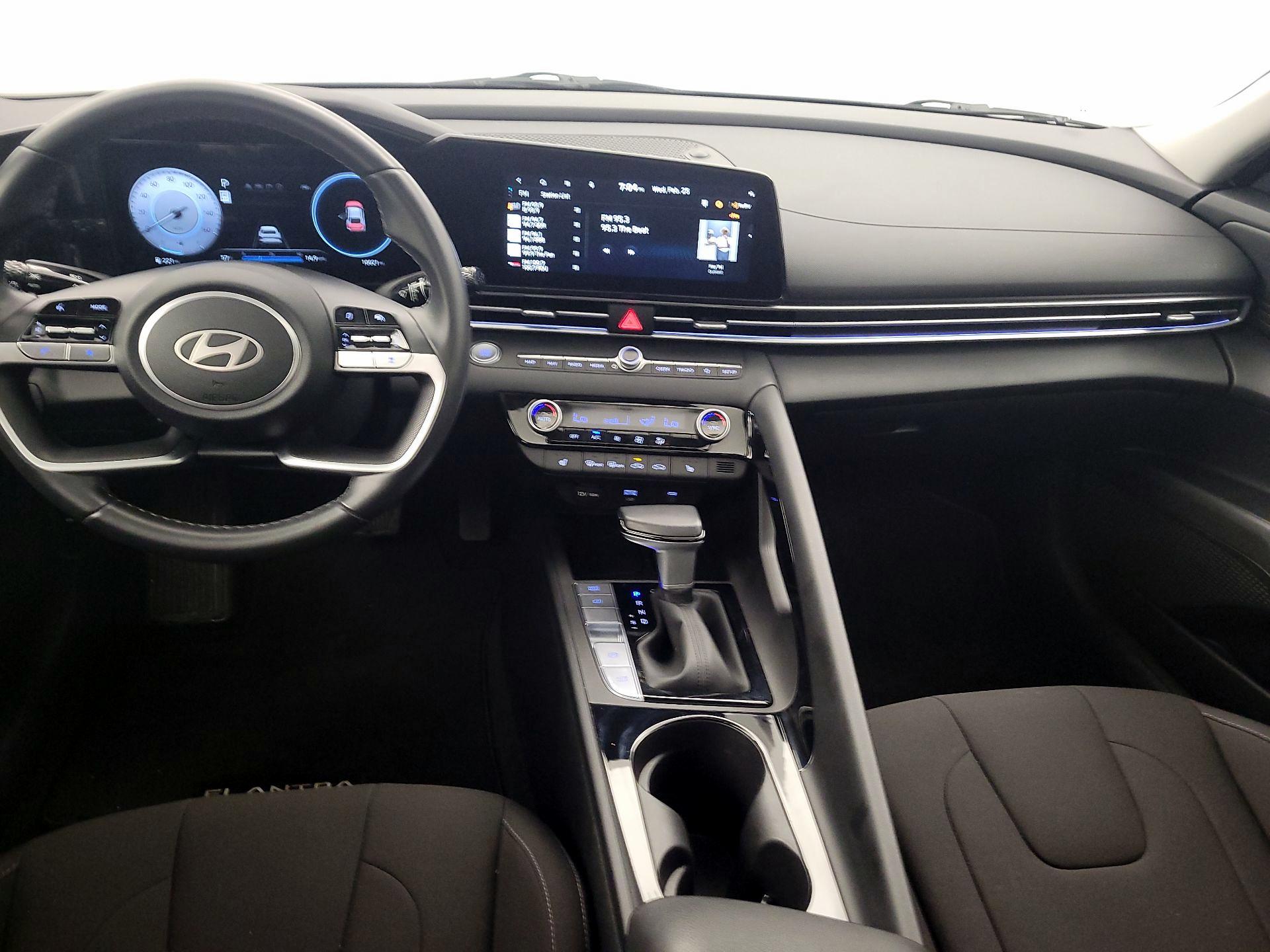 Thumbnail: 2024 Hyundai Elantra - 9