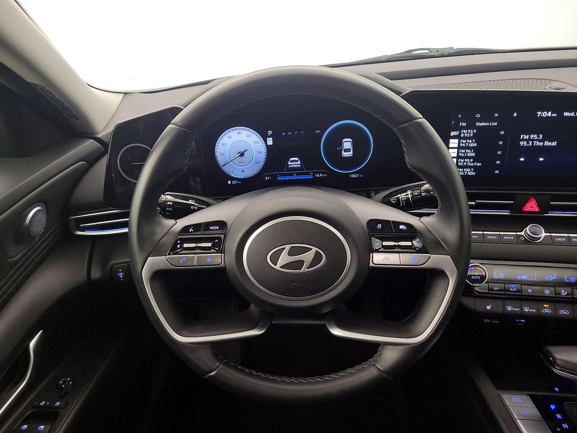 Thumbnail: 2024 Hyundai Elantra - 10