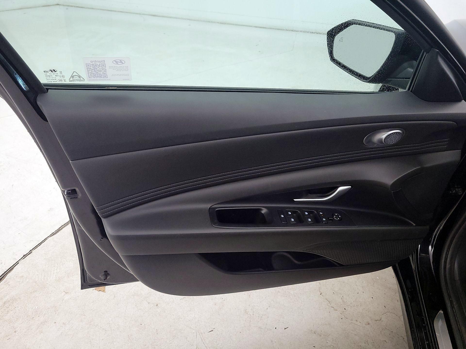 Thumbnail: 2024 Hyundai Elantra - 12