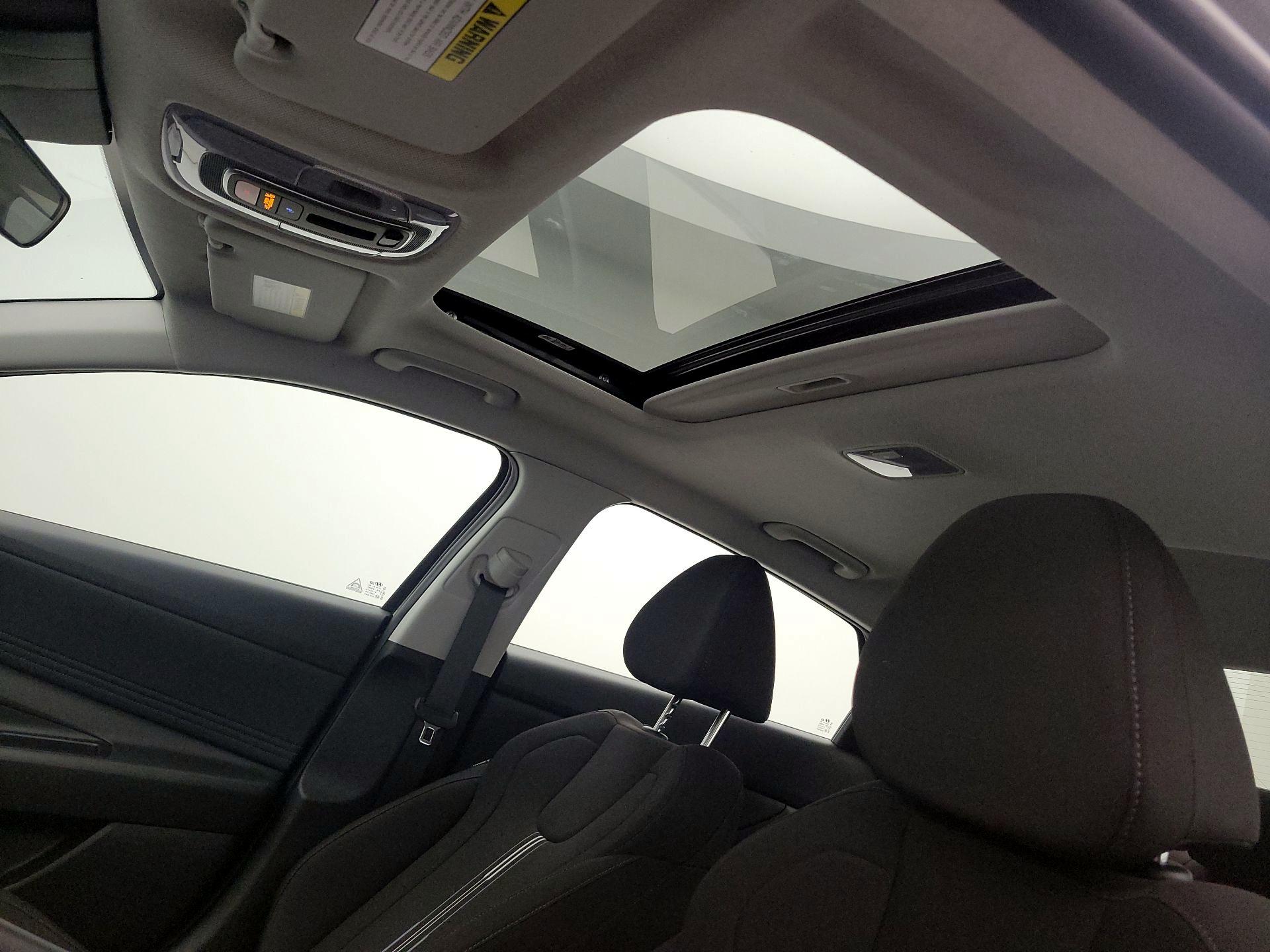 Thumbnail: 2024 Hyundai Elantra - 18