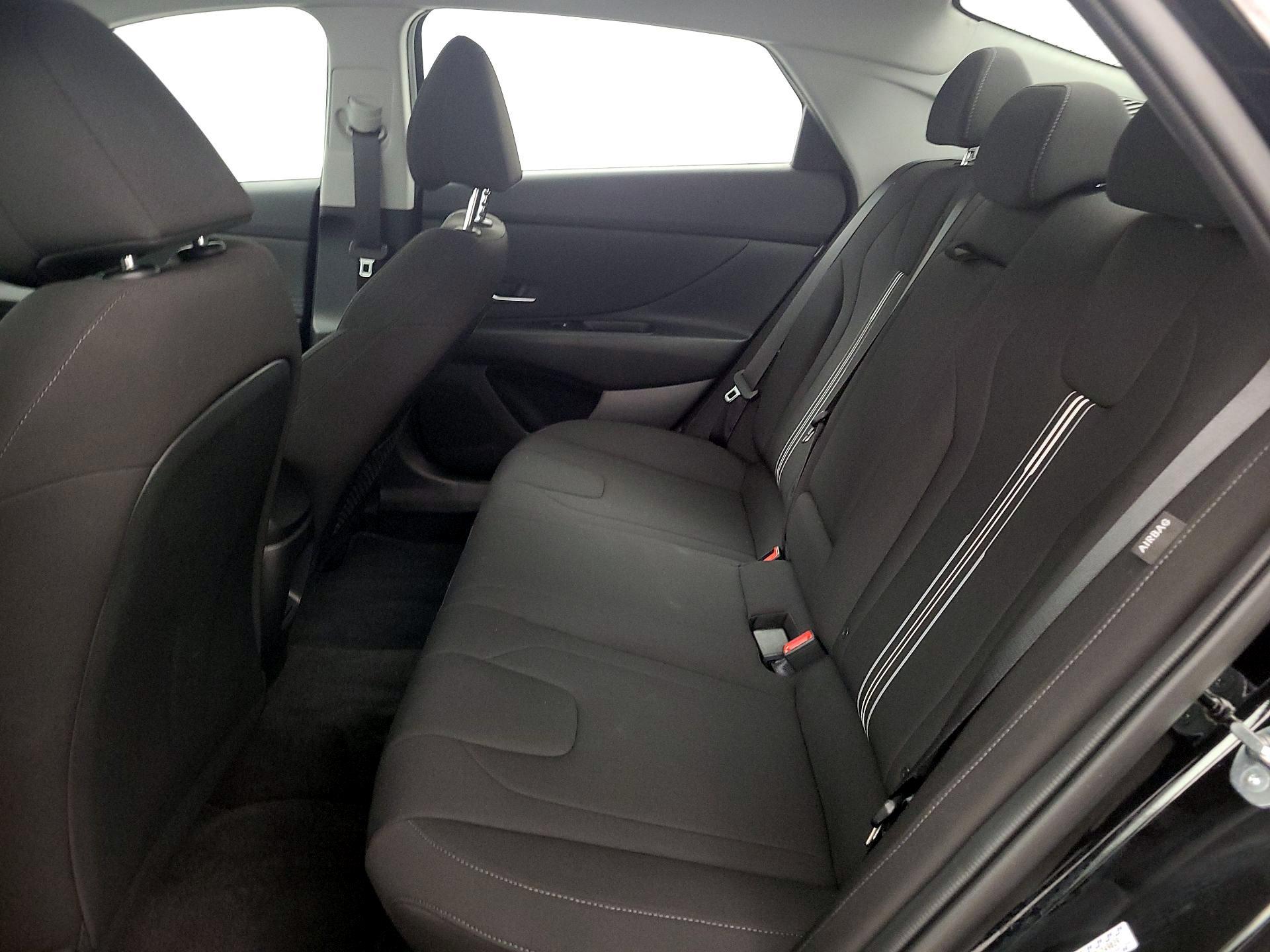 Thumbnail: 2024 Hyundai Elantra - 19