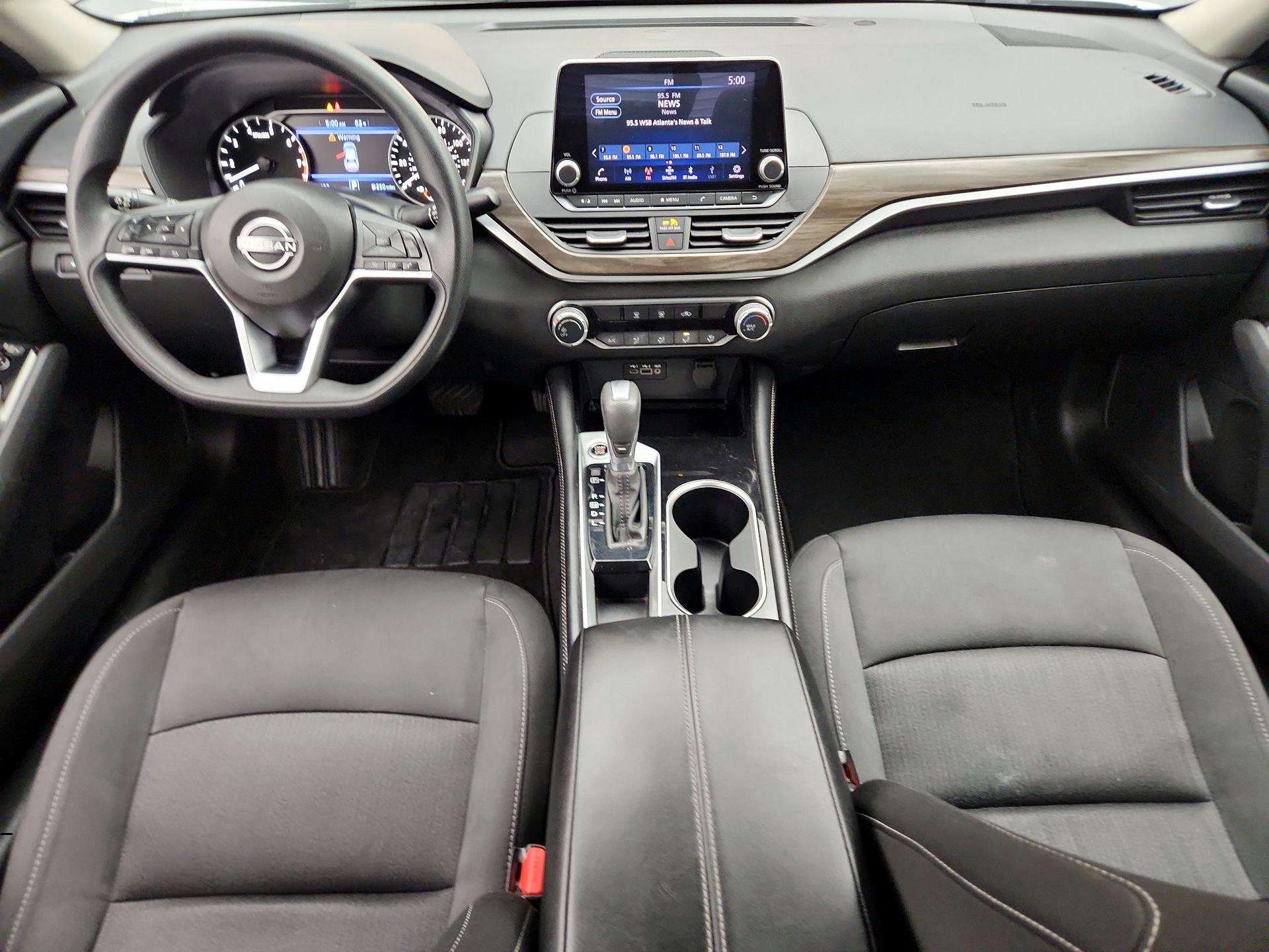 Thumbnail: 2023 Nissan Altima - 9