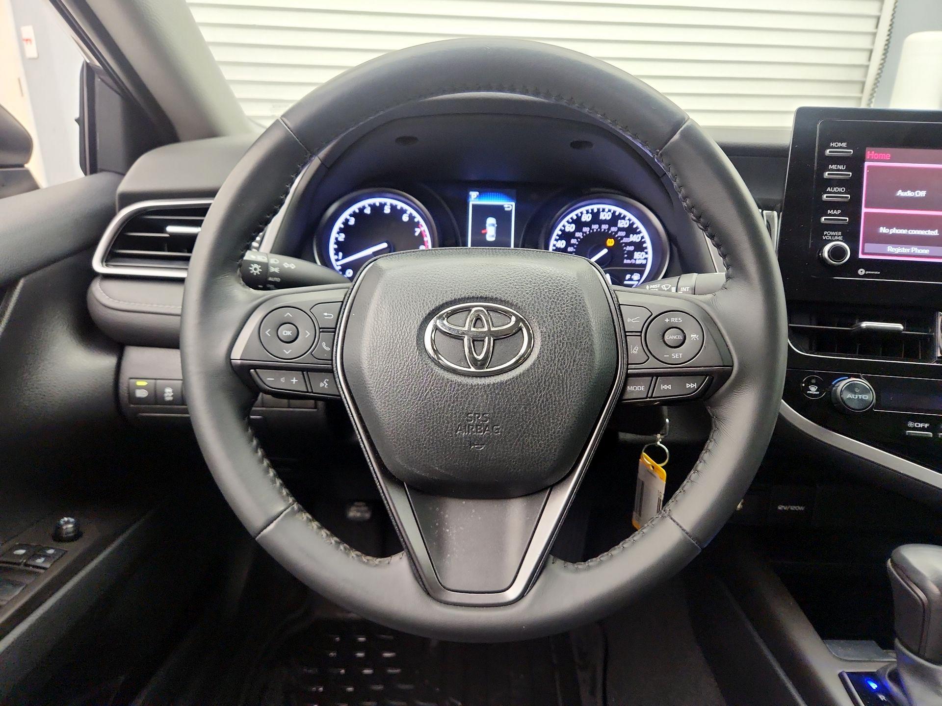 Thumbnail: 2023 Toyota Camry - 10