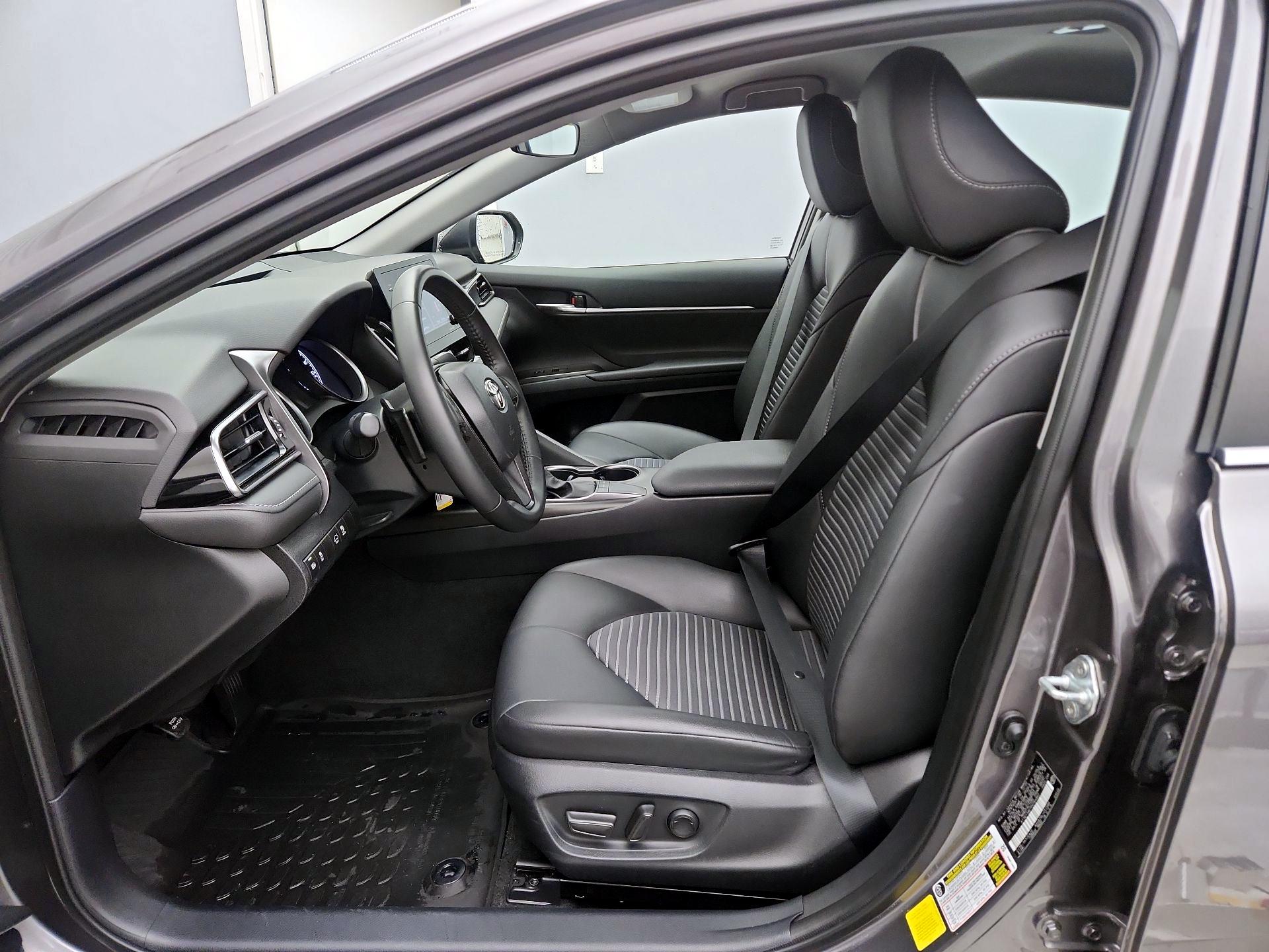 Thumbnail: 2023 Toyota Camry - 11