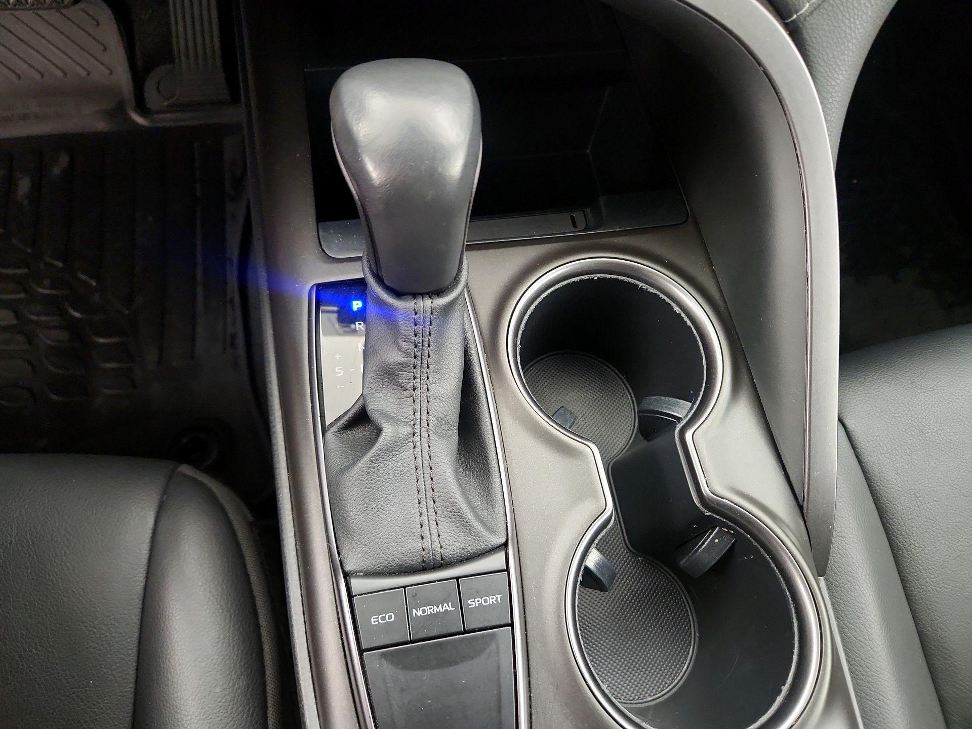 Thumbnail: 2023 Toyota Camry - 17