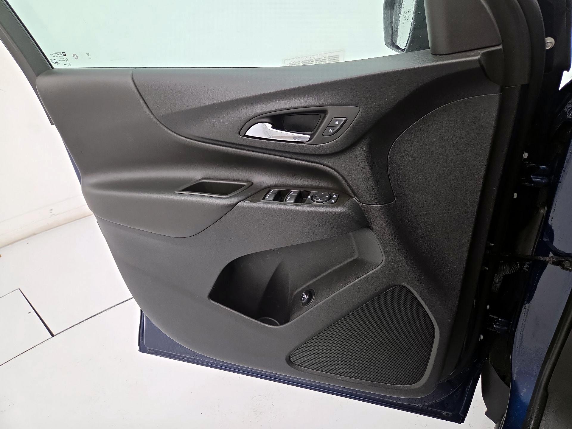 Thumbnail: 2023 Chevrolet Equinox - 12