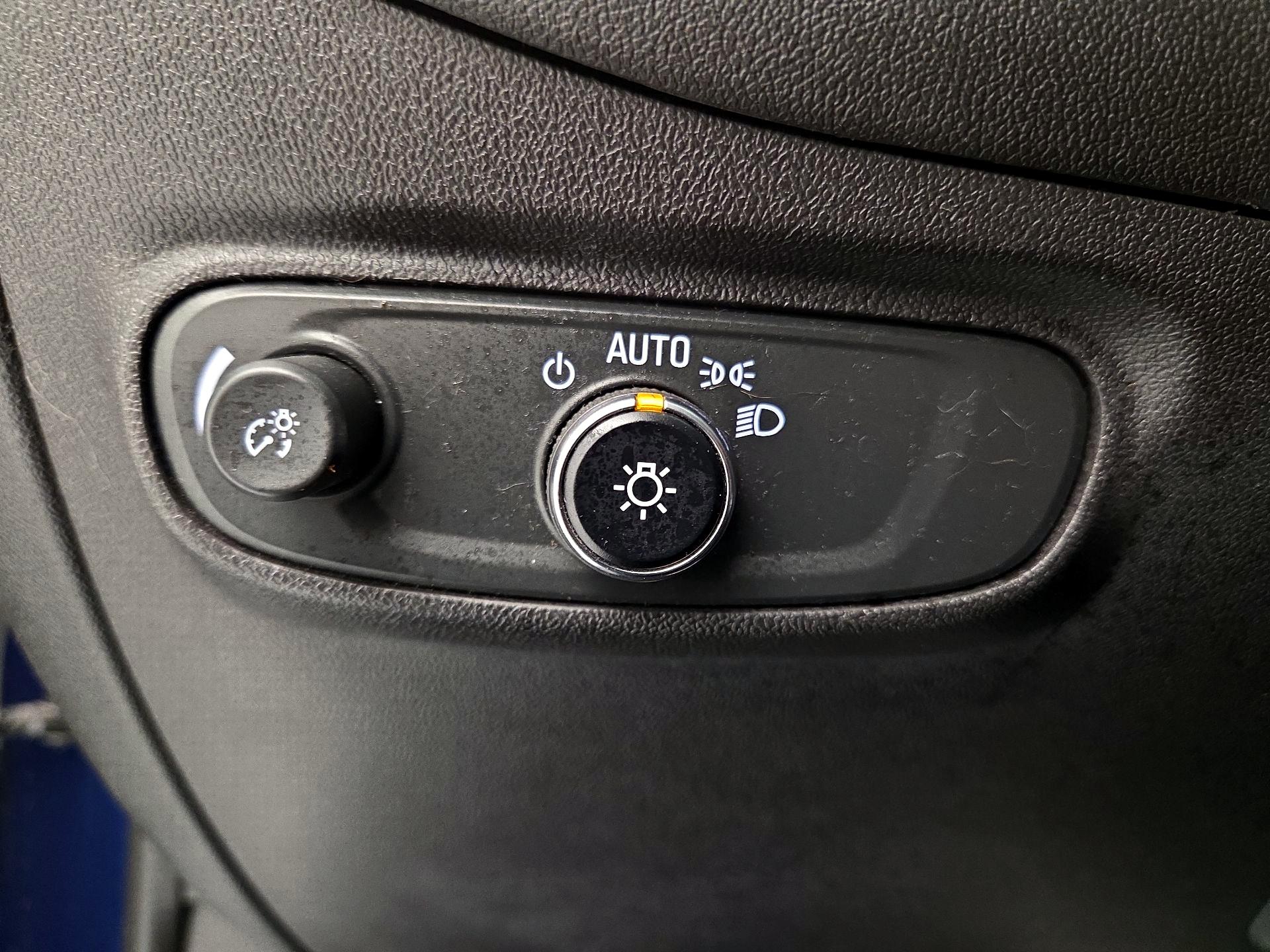 Thumbnail: 2023 Chevrolet Equinox - 13