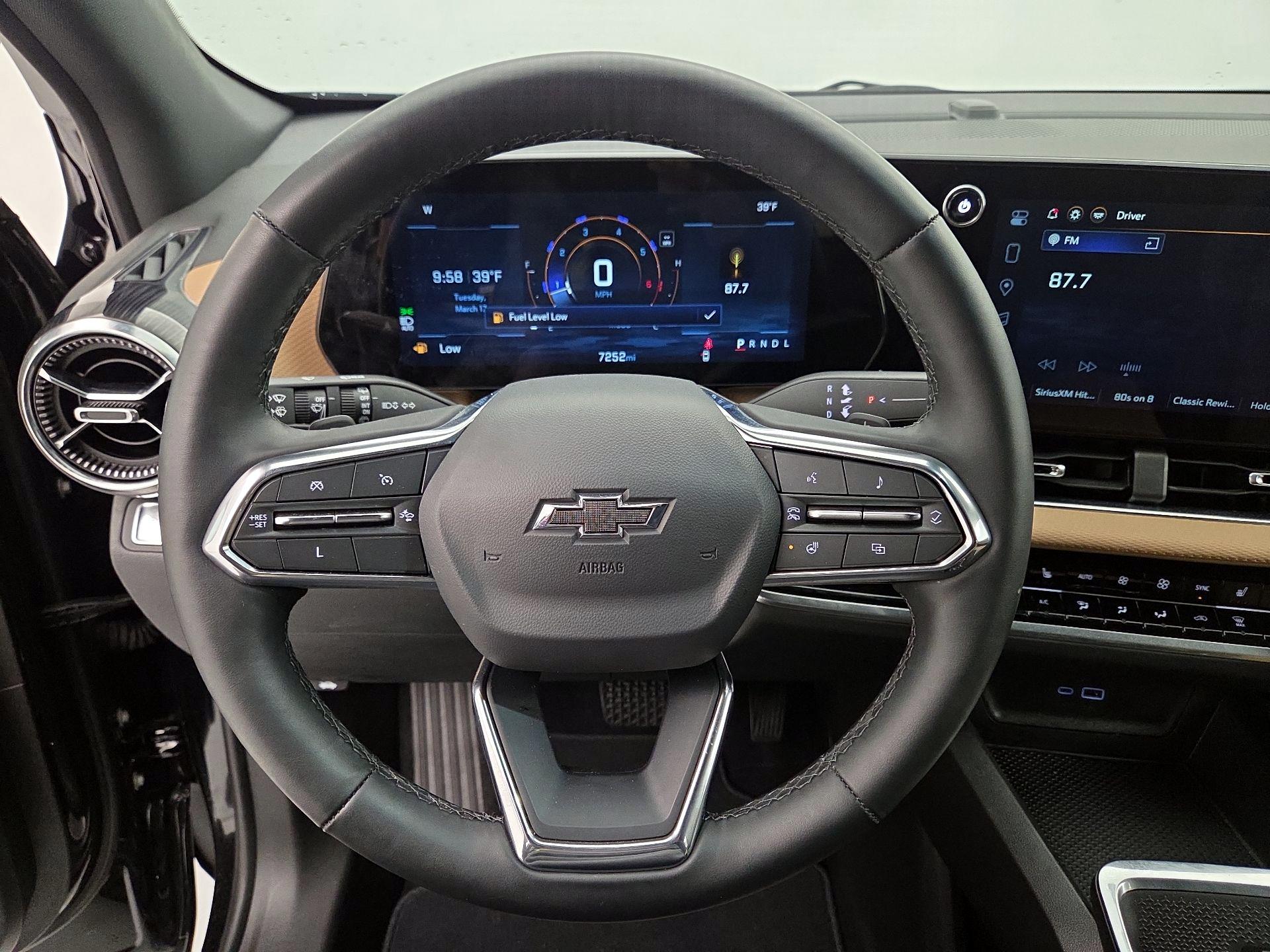 Thumbnail: 2025 Chevrolet Equinox - 10