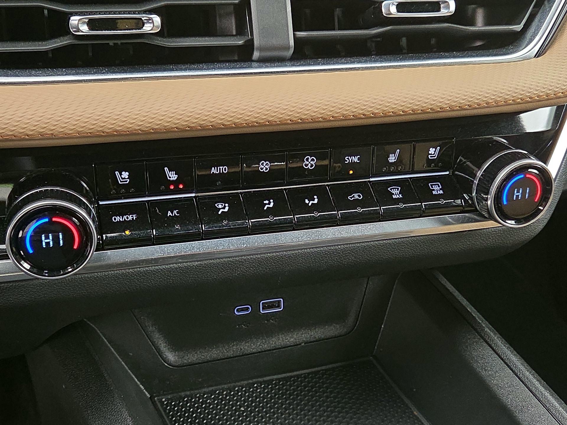 Thumbnail: 2025 Chevrolet Equinox - 16