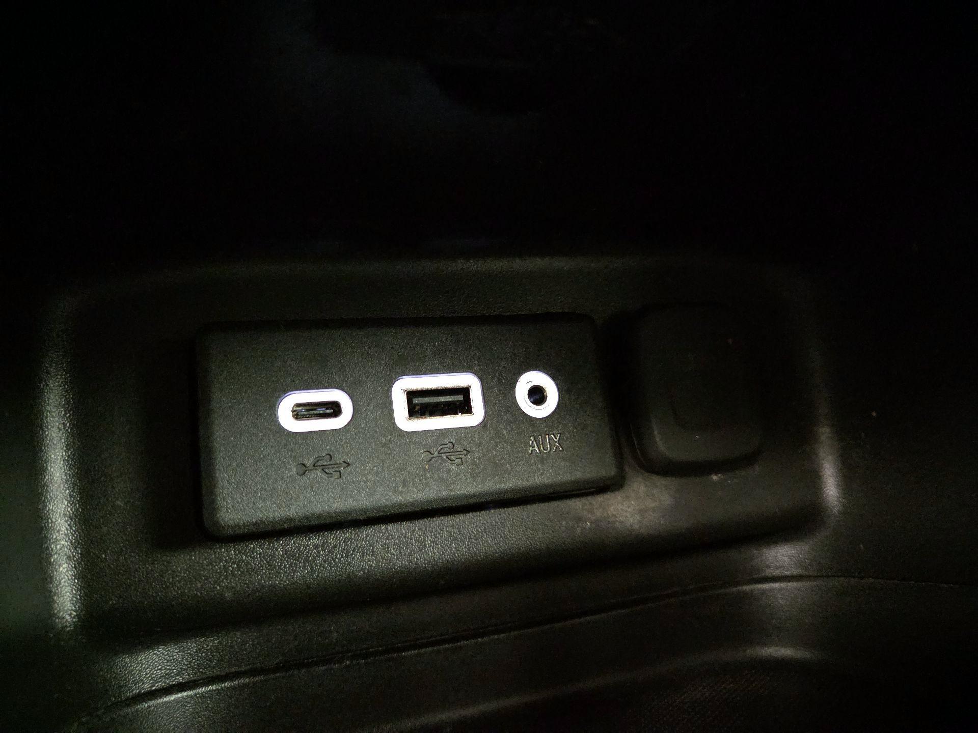 Thumbnail: 2023 Chevrolet Equinox - 18