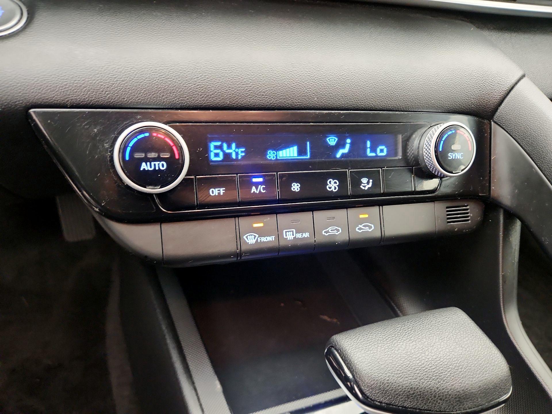 Thumbnail: 2023 Hyundai Elantra - 16