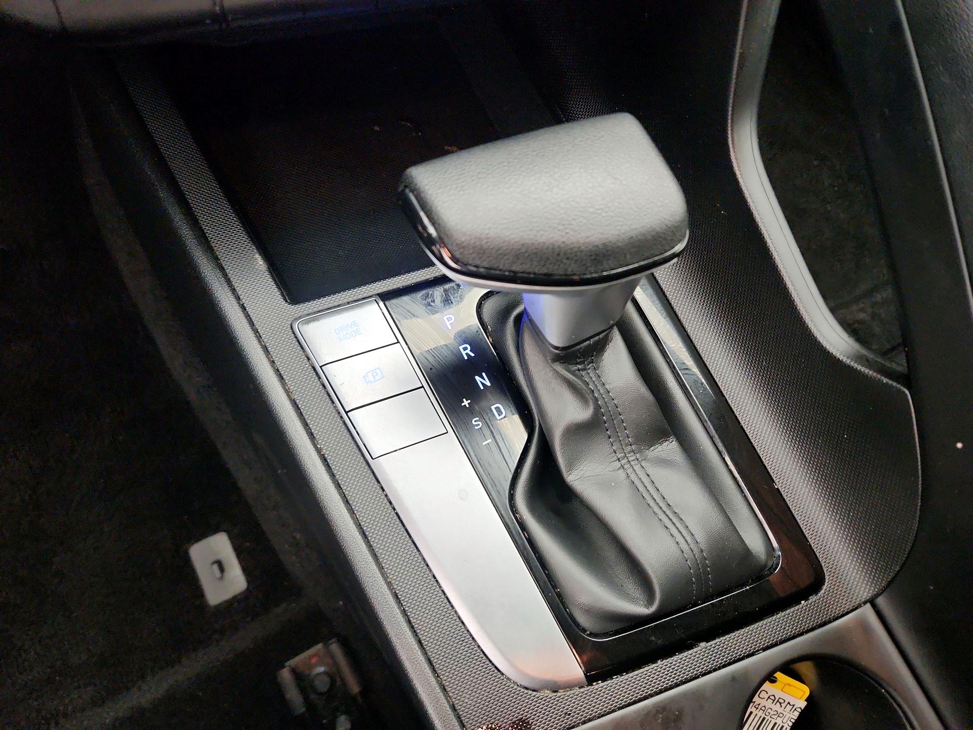 Thumbnail: 2023 Hyundai Elantra - 17