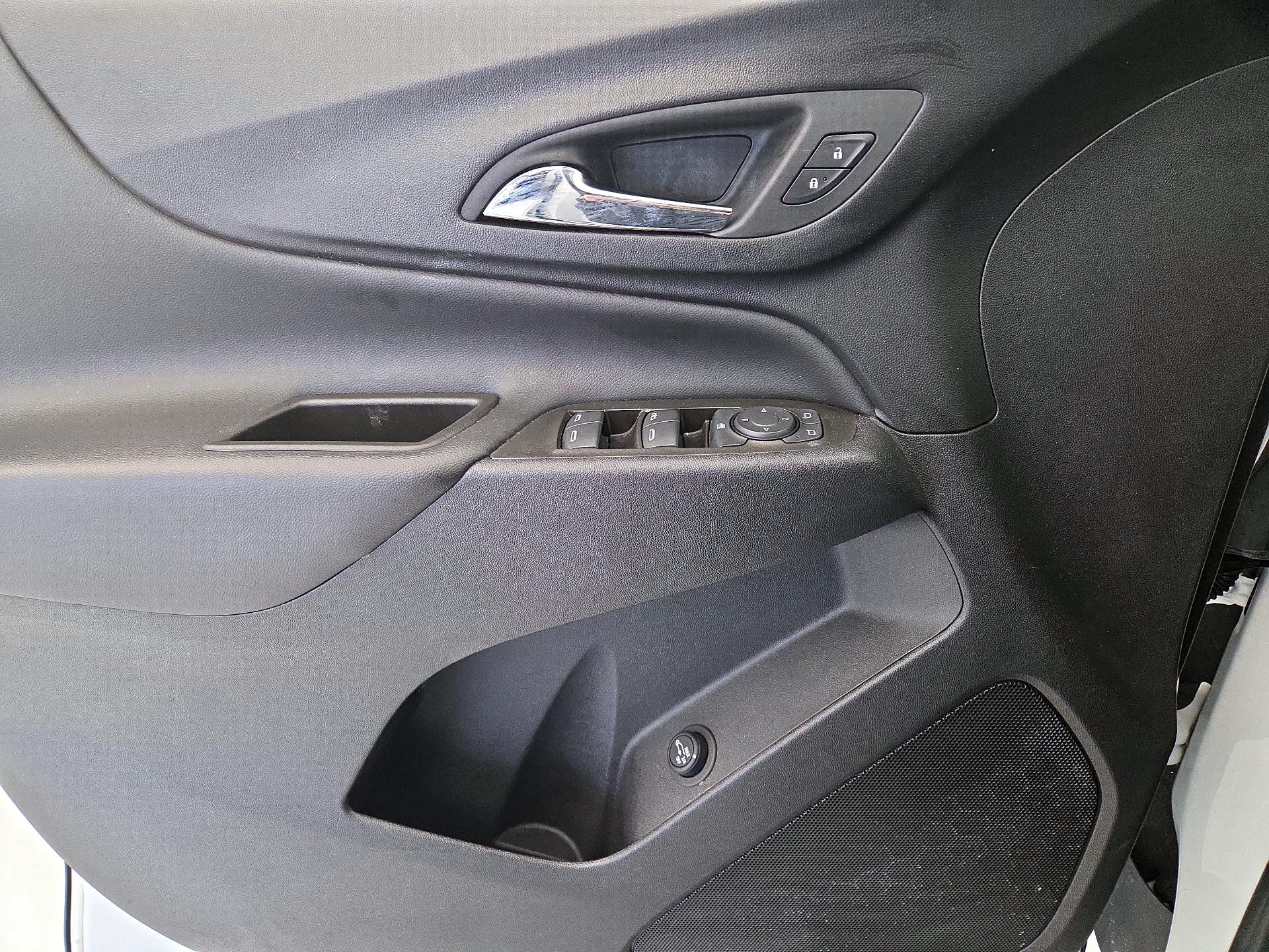 Thumbnail: 2023 Chevrolet Equinox - 12