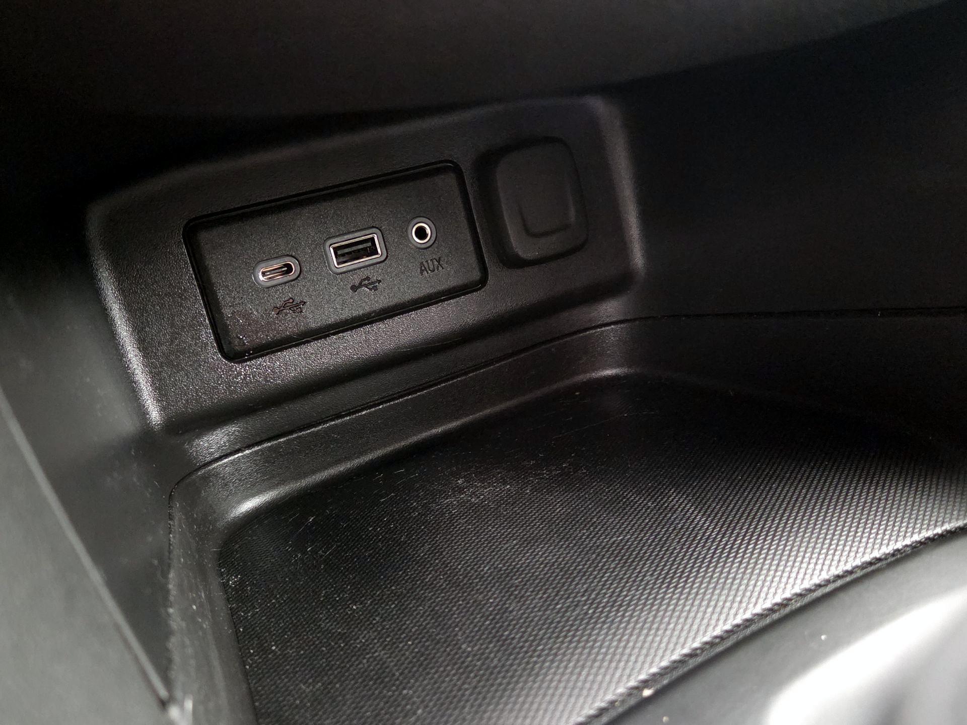 Thumbnail: 2023 Chevrolet Equinox - 18