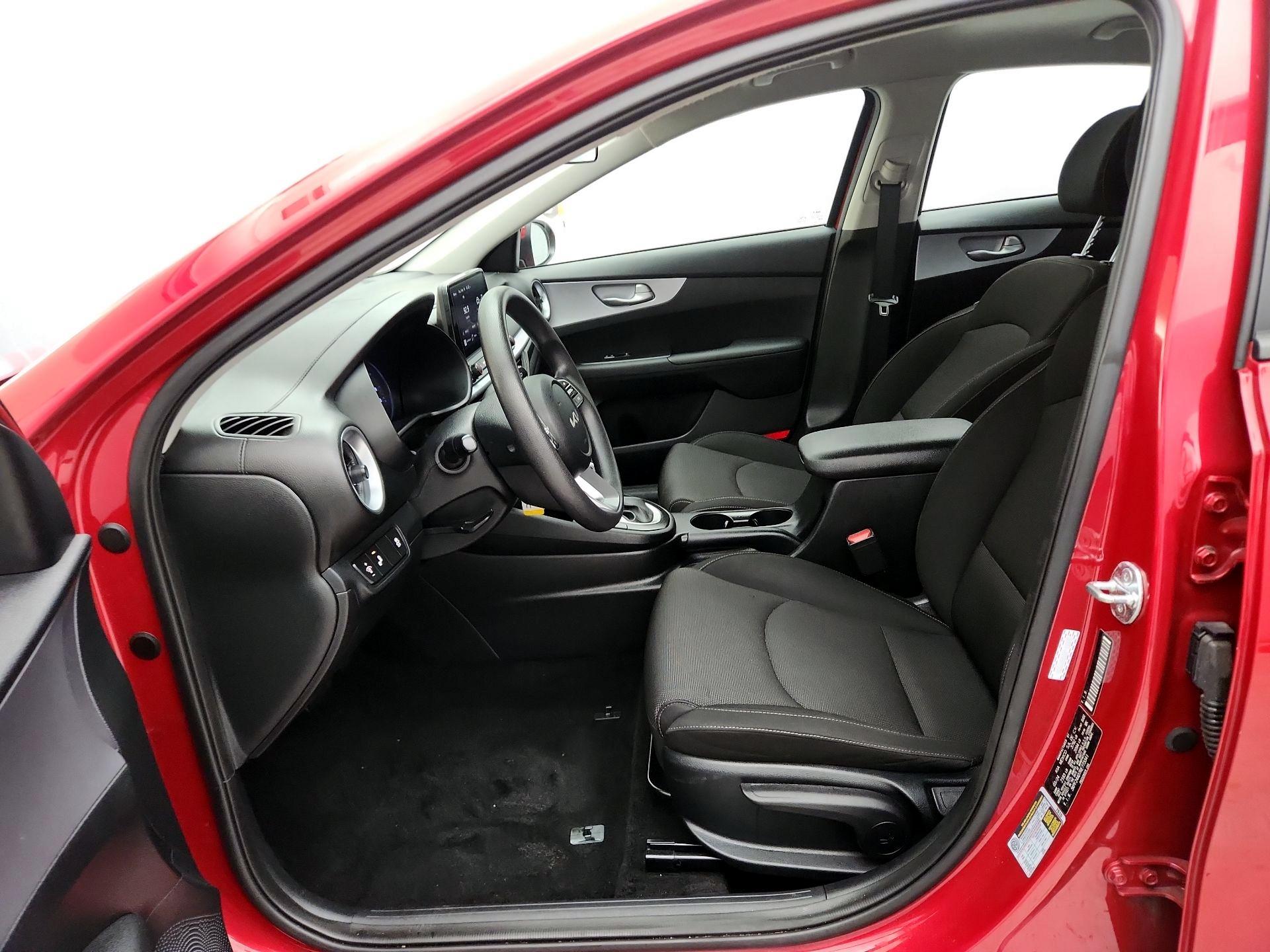 Thumbnail: 2024 Kia Forte - 11