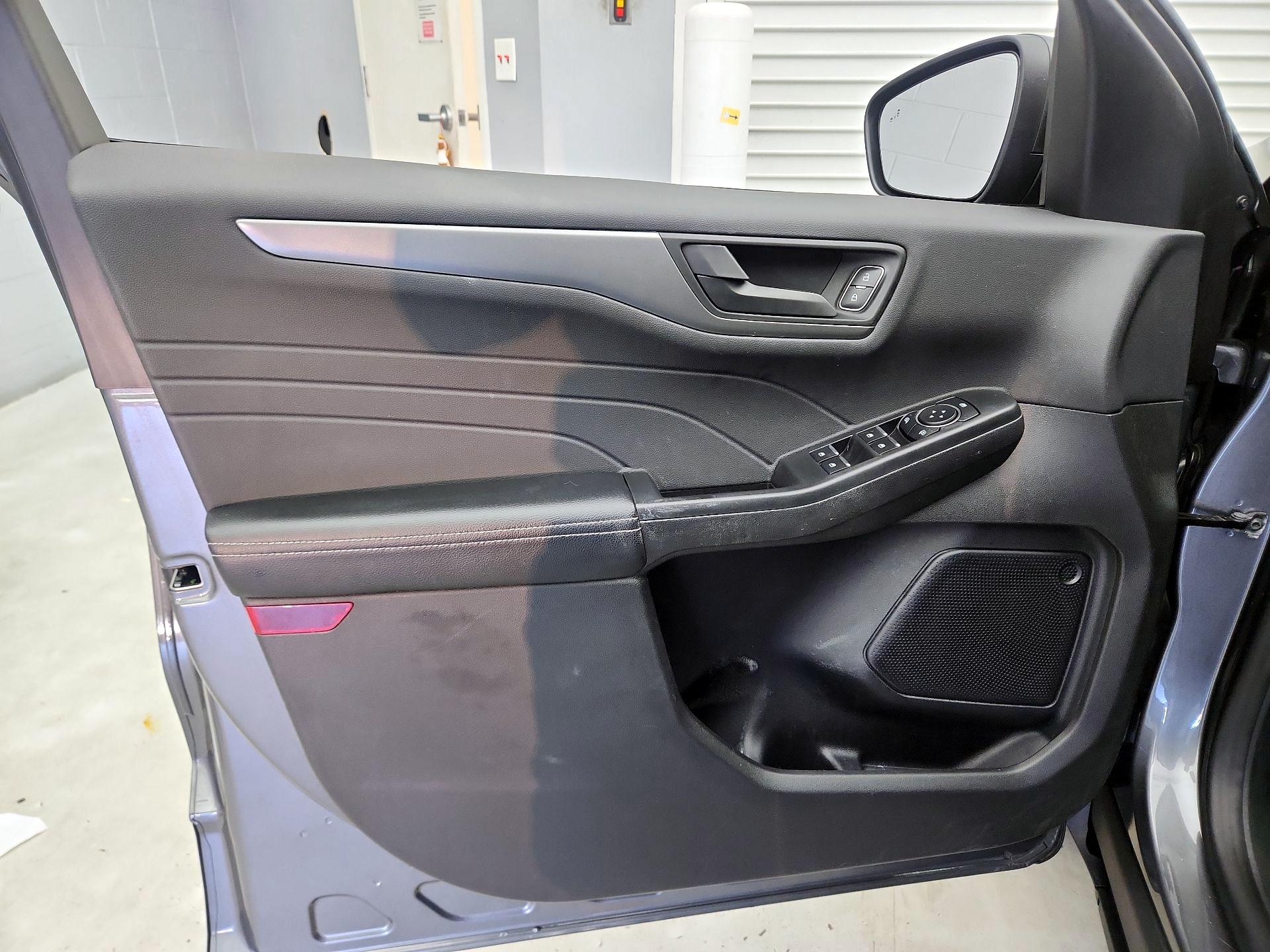 Thumbnail: 2023 Ford Escape - 12