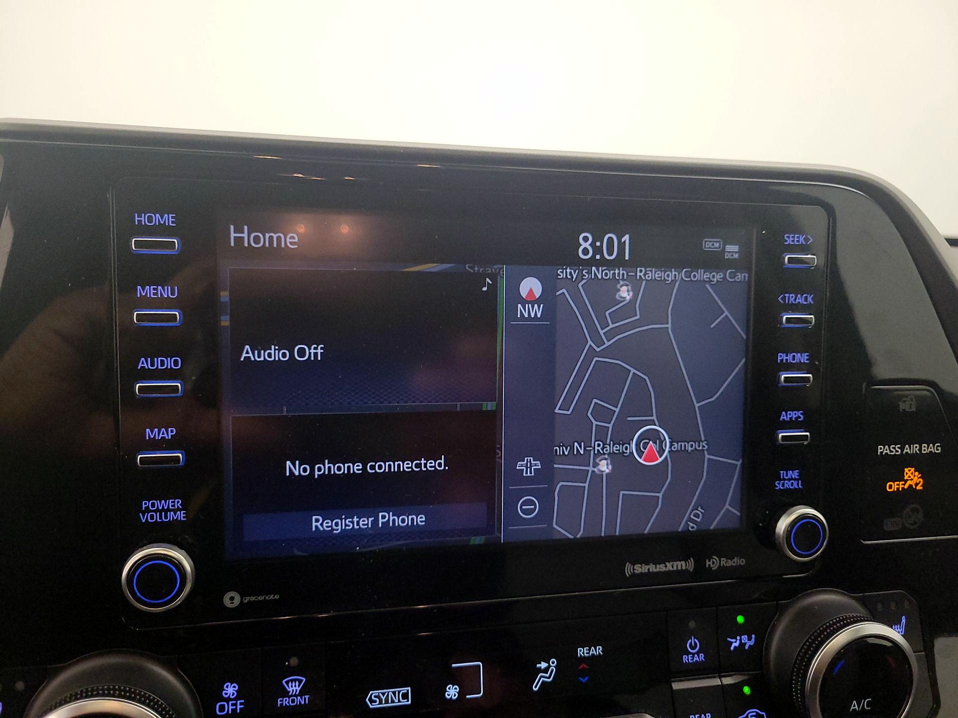 Thumbnail: 2022 Toyota Highlander - 14