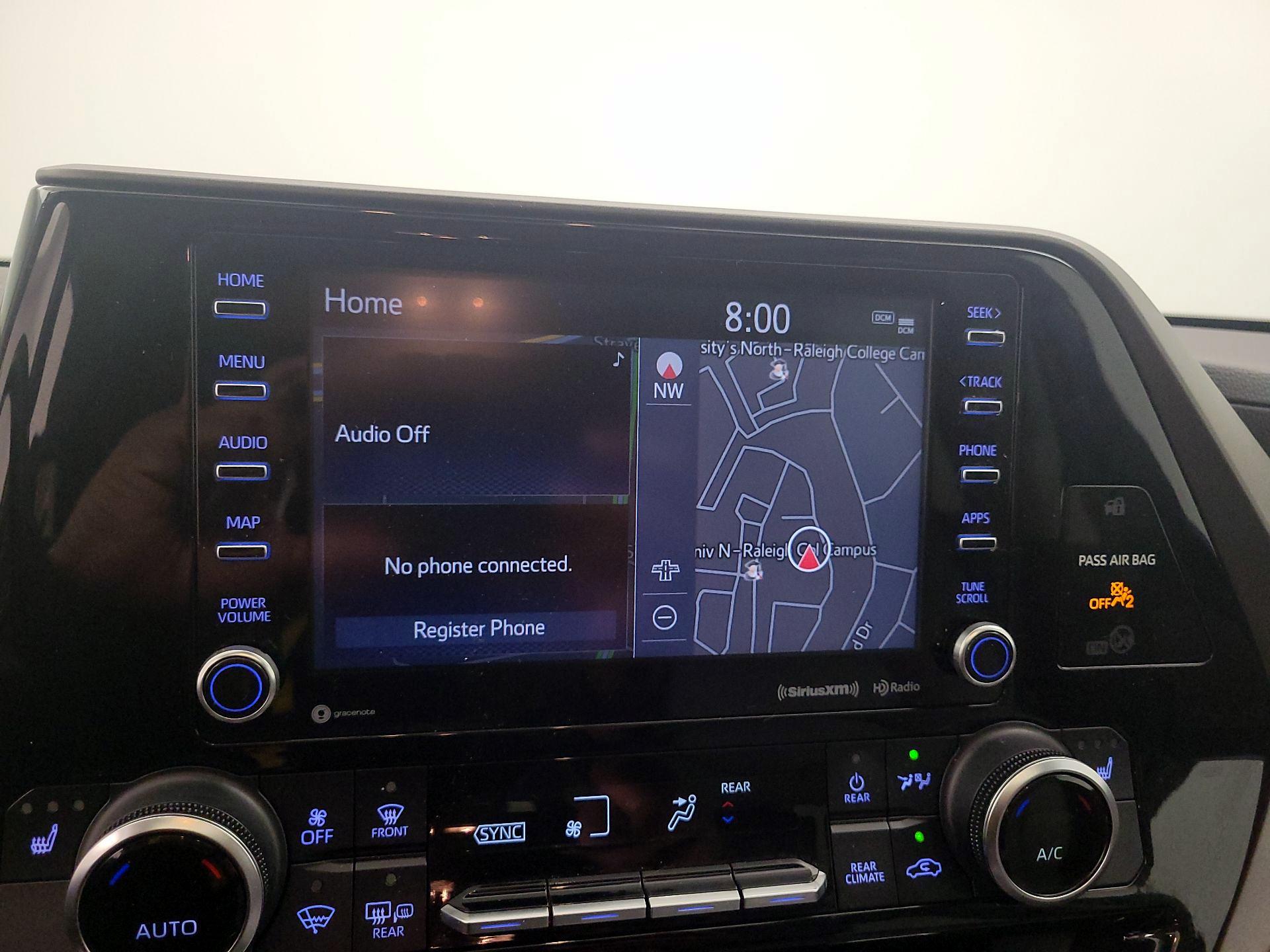 Thumbnail: 2022 Toyota Highlander - 16