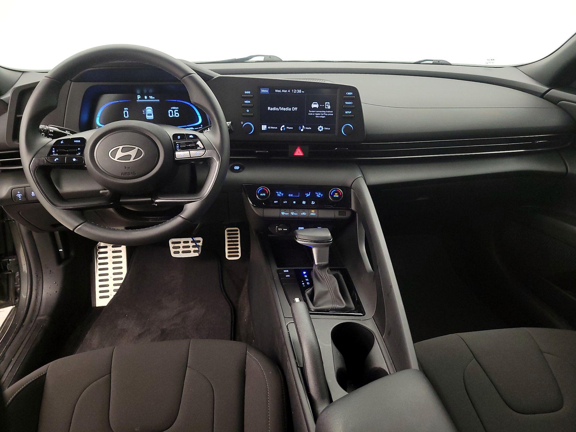 Thumbnail: 2025 Hyundai Elantra - 9