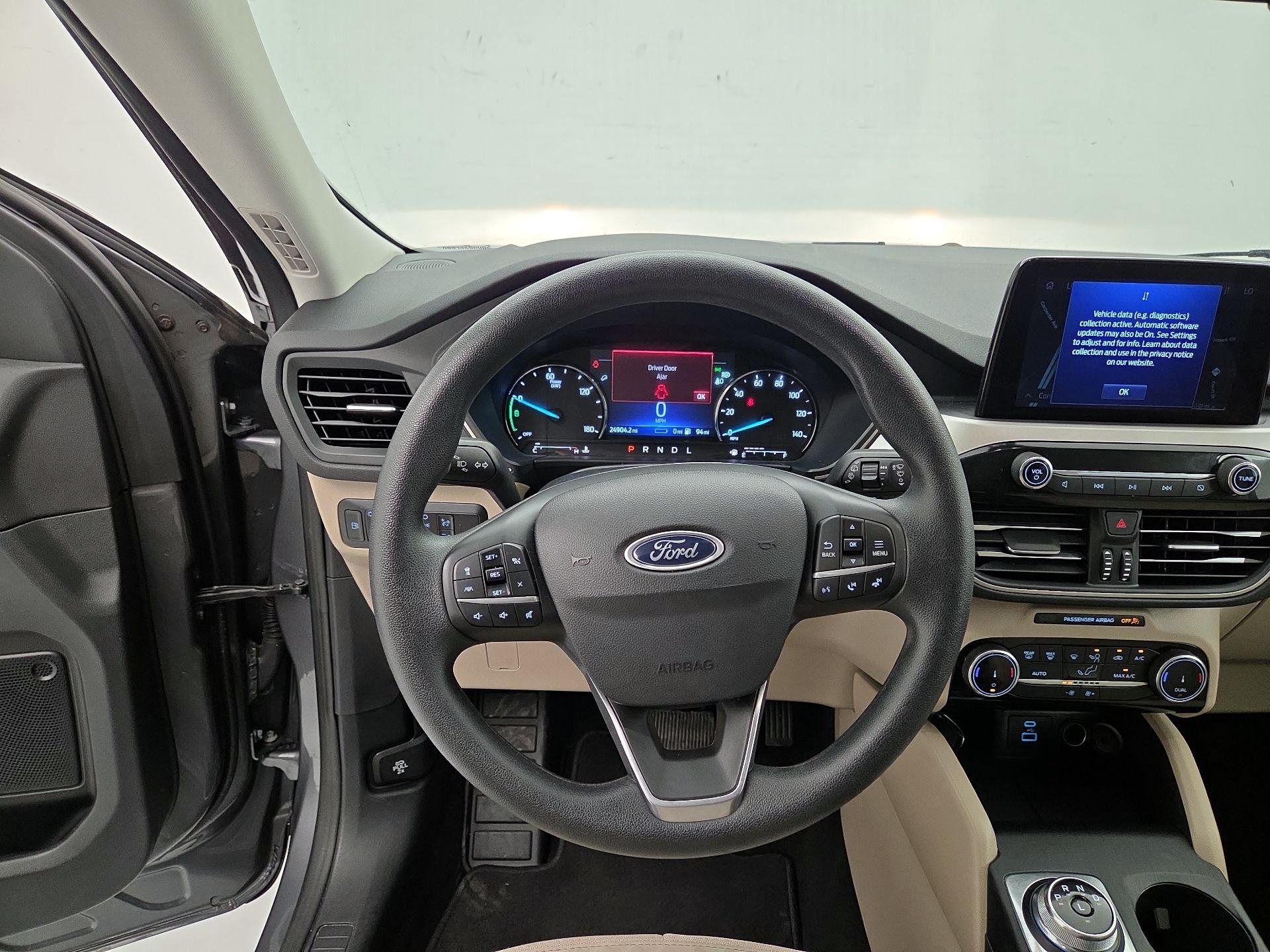 Thumbnail: 2022 Ford Escape - 10
