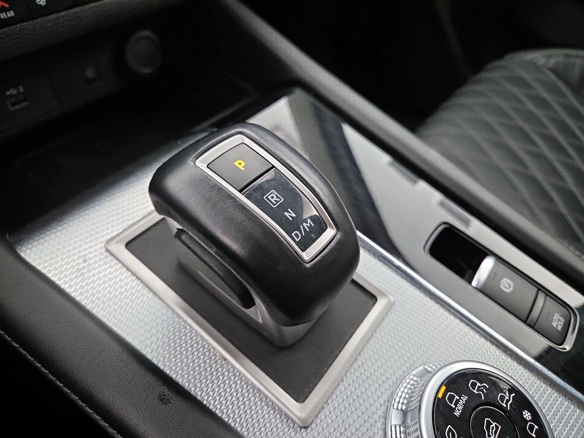 Thumbnail: 2022 Mitsubishi Outlander - 18