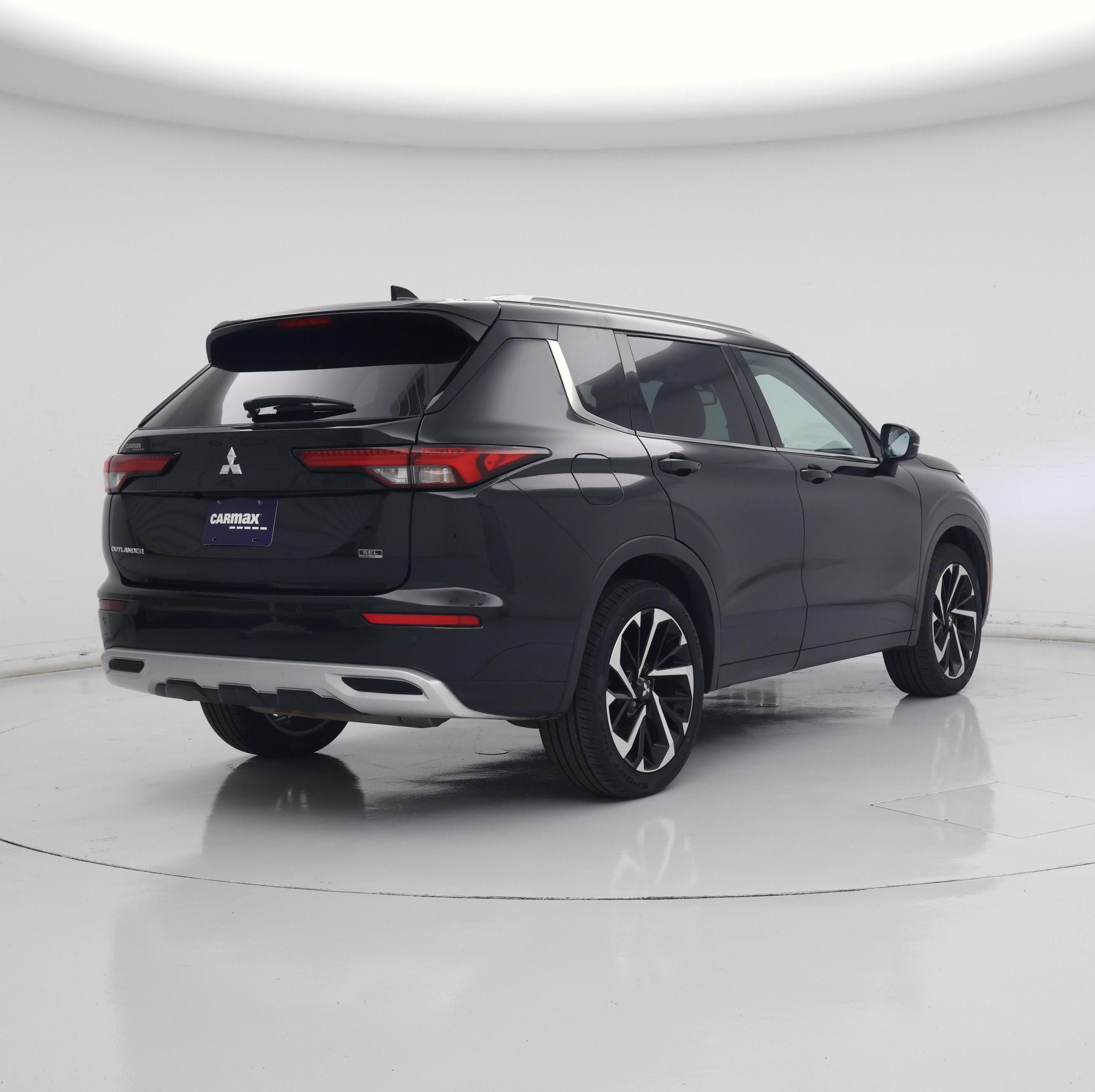 Thumbnail: 2022 Mitsubishi Outlander - 8