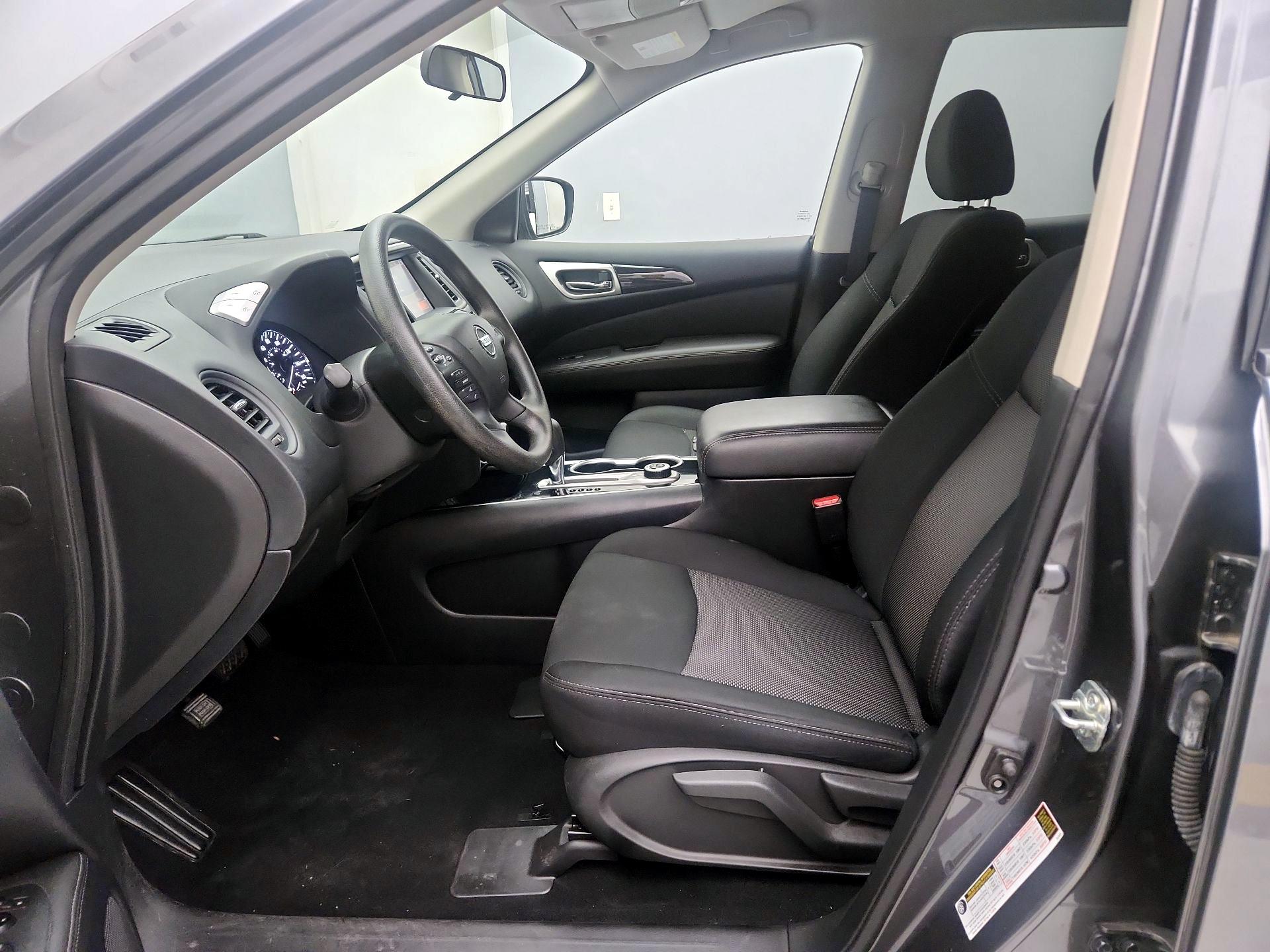 Thumbnail: 2020 Nissan Pathfinder - 11